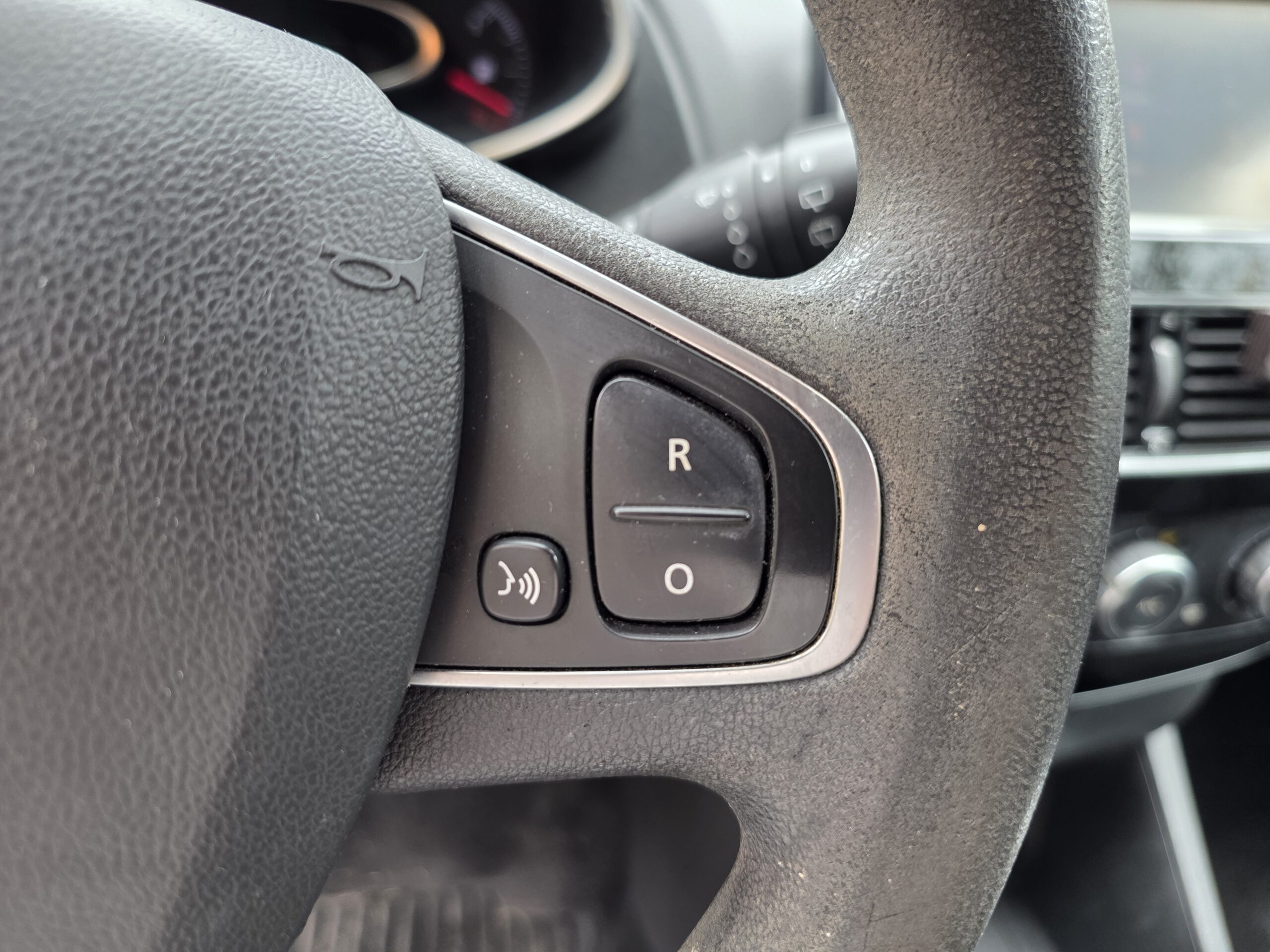 RENAULT CLIO IV Air Media Nav– 1.5 dCi 75ch BVM5