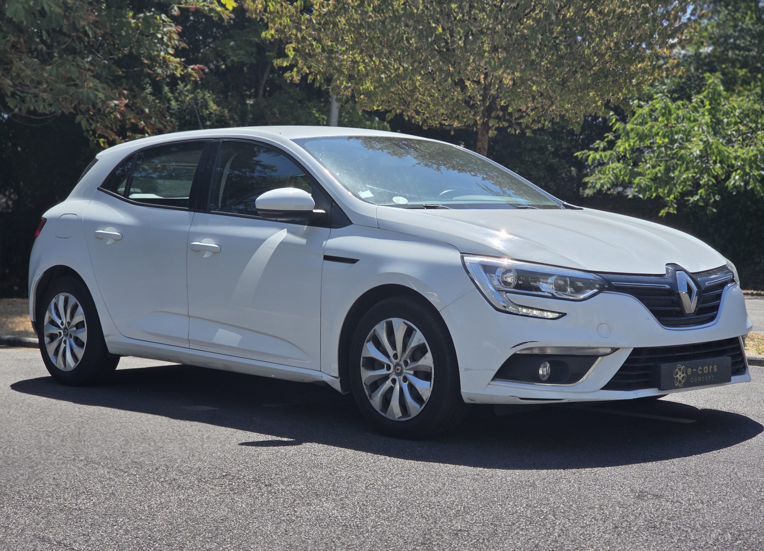 RENAULT MÉGANE IV SOCIÉTÉ – 1.5 Blue dCi 90ch BVM6 Finition NAV AIR