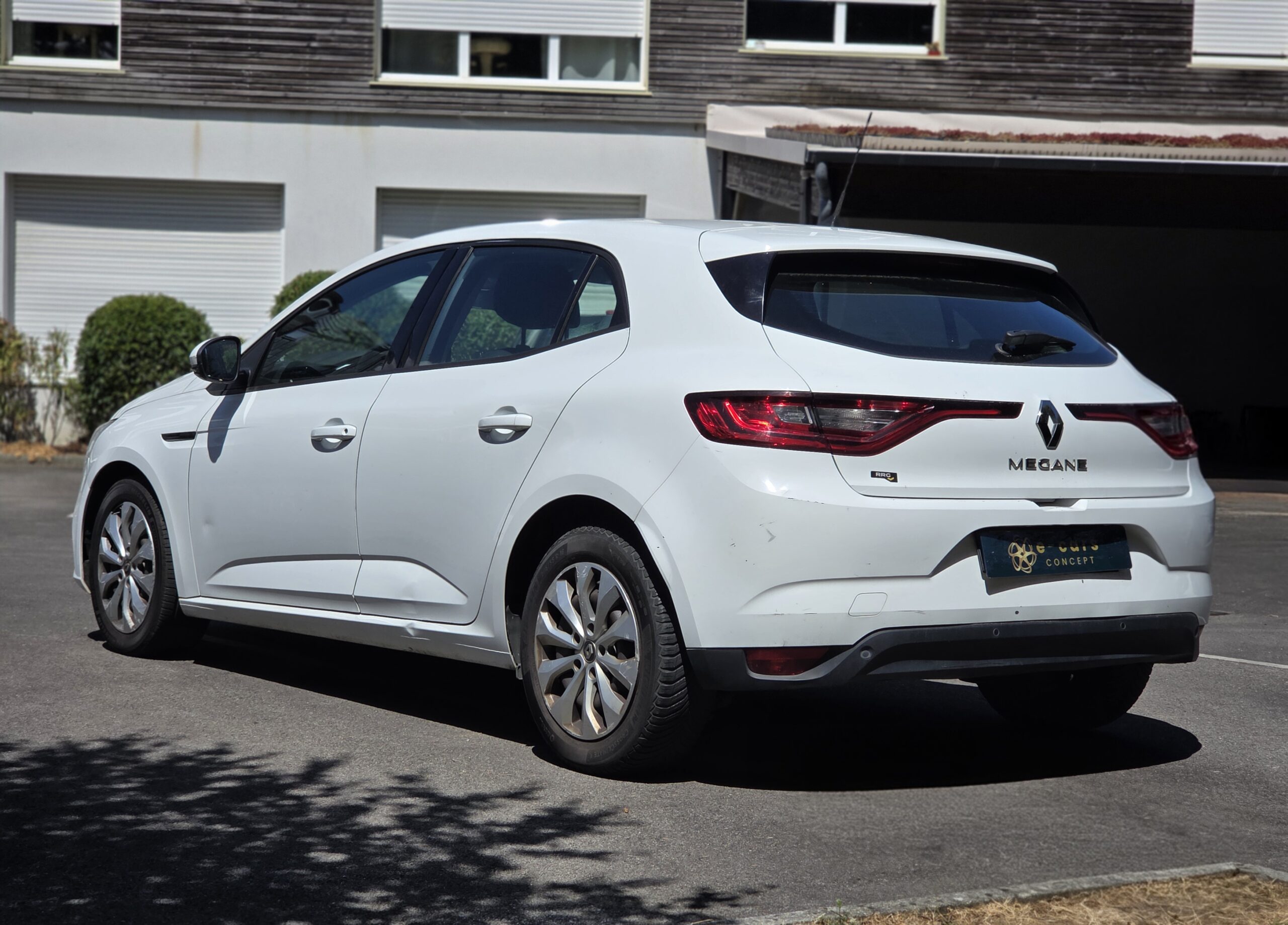 RENAULT MÉGANE IV SOCIÉTÉ – 1.5 Blue dCi 90ch BVM6 Finition NAV AIR