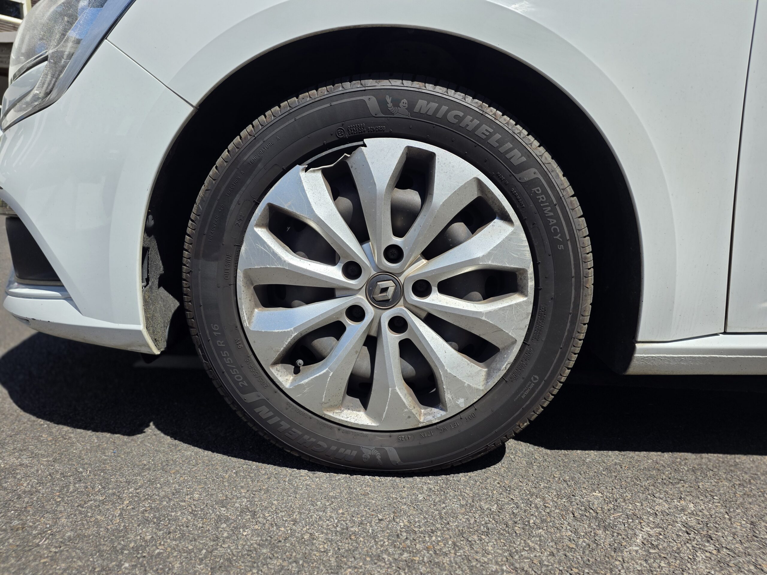 RENAULT MÉGANE IV SOCIÉTÉ – 1.5 Blue dCi 90ch BVM6 Finition NAV AIR
