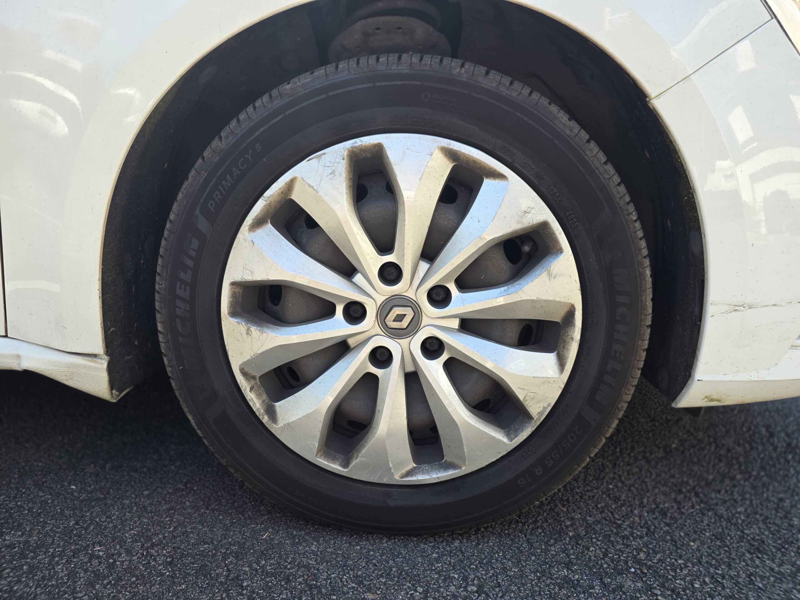 RENAULT MÉGANE IV SOCIÉTÉ – 1.5 Blue dCi 90ch BVM6 Finition NAV AIR