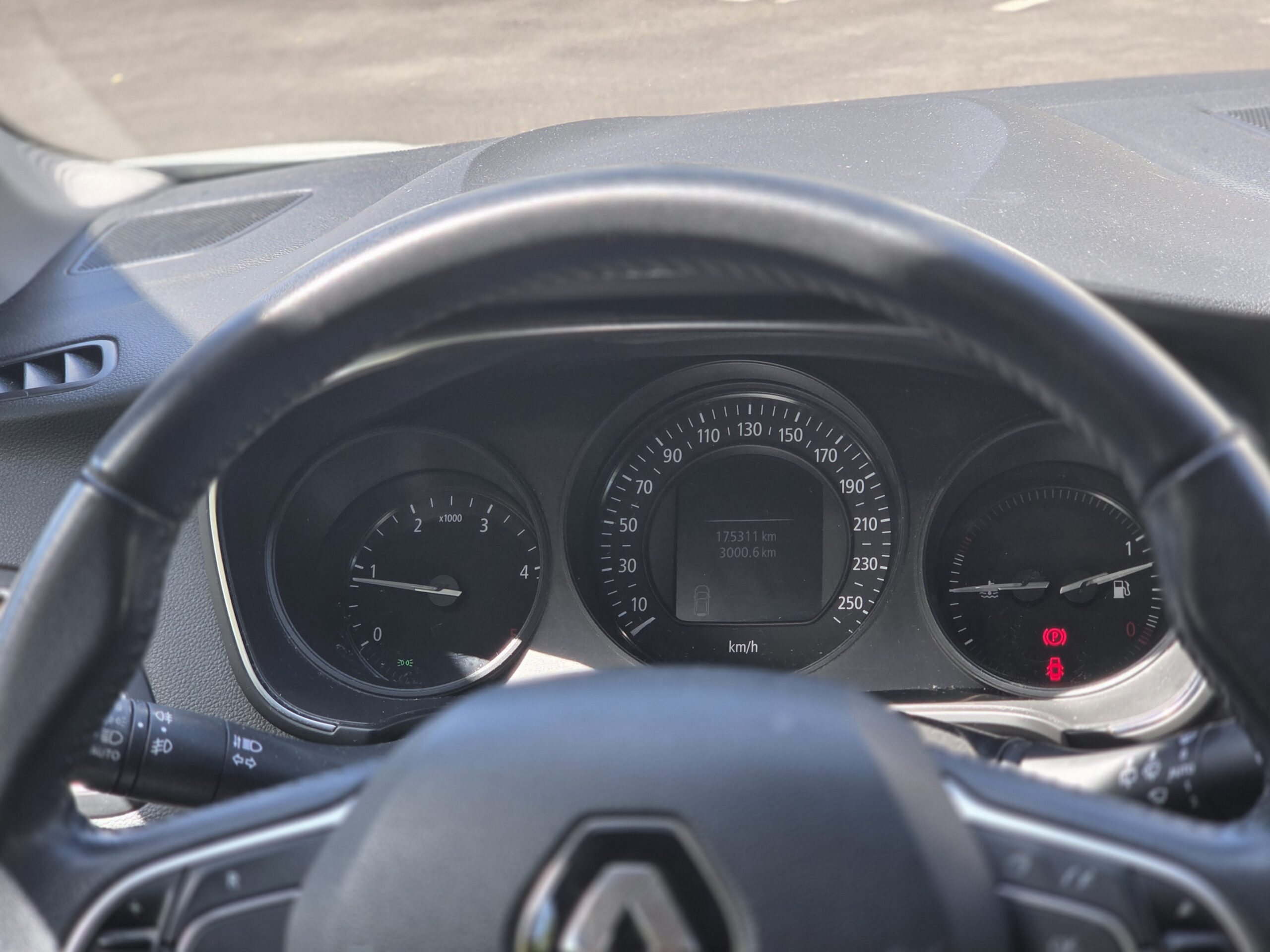 RENAULT MÉGANE IV SOCIÉTÉ – 1.5 Blue dCi 90ch BVM6 Finition NAV AIR