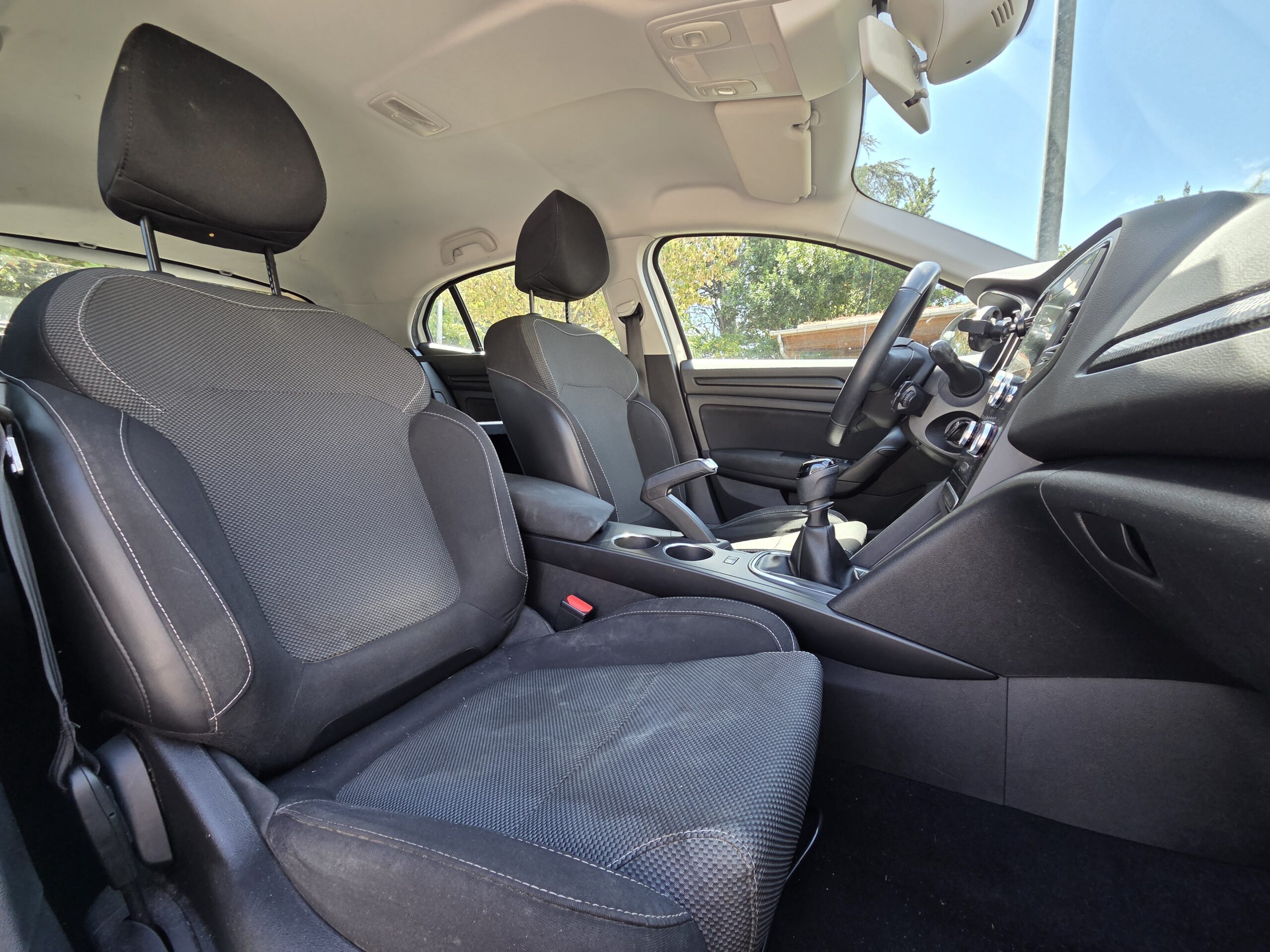 RENAULT MÉGANE IV SOCIÉTÉ – 1.5 Blue dCi 90ch BVM6 Finition NAV AIR