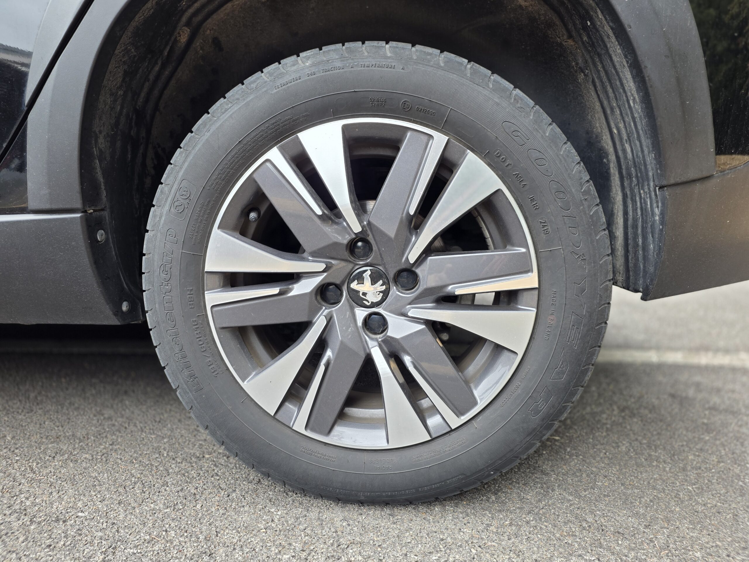 PEUGEOT 2008 – 1.5 BlueHDi 120ch EAT6 Finition ALLURE