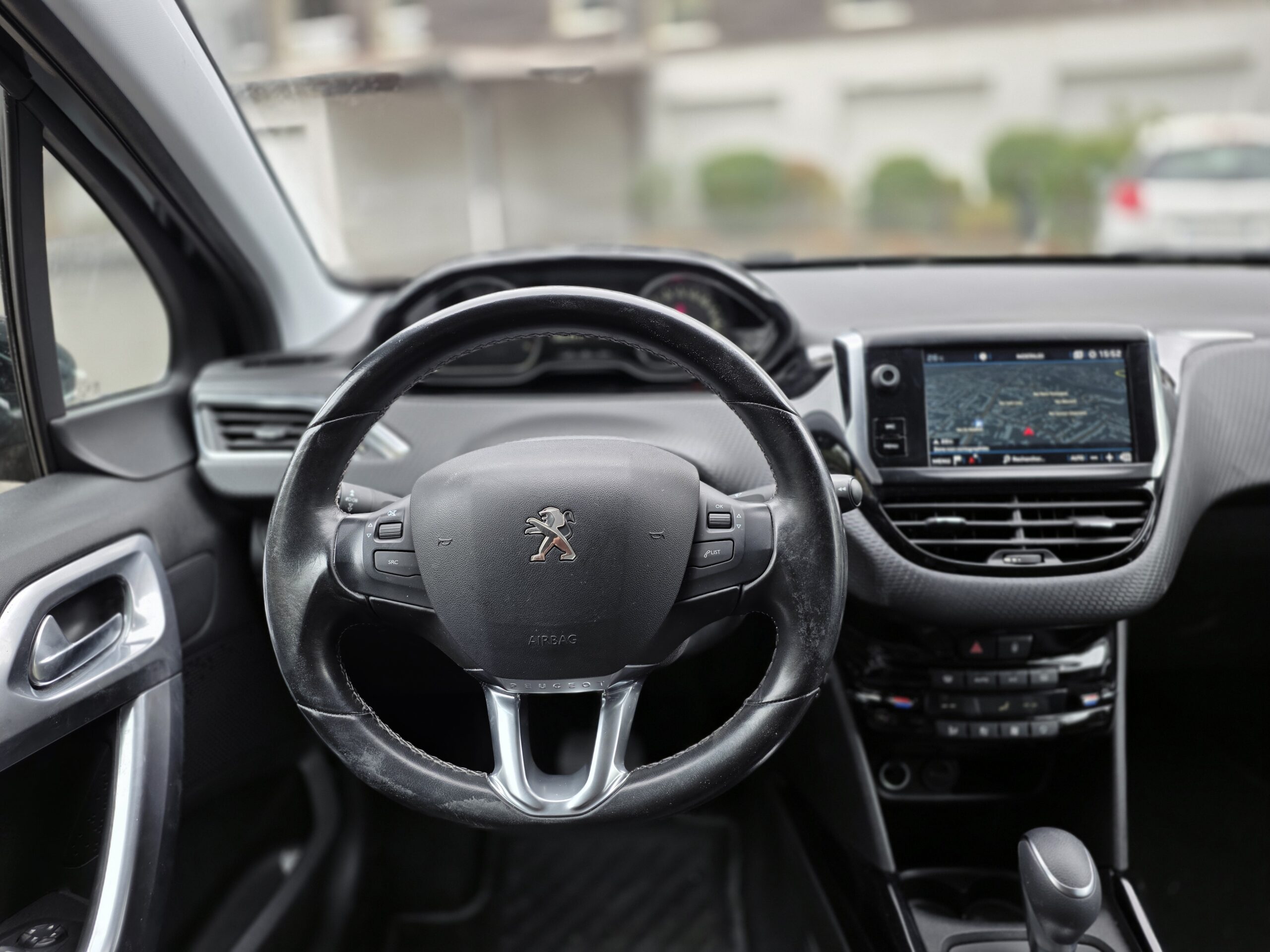 PEUGEOT 2008 – 1.5 BlueHDi 120ch EAT6 Finition ALLURE