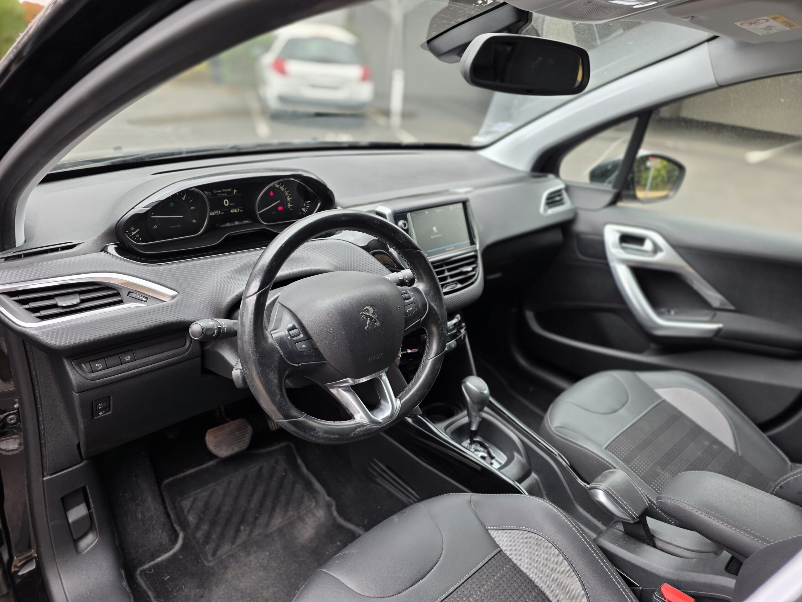 PEUGEOT 2008 – 1.5 BlueHDi 120ch EAT6 Finition ALLURE
