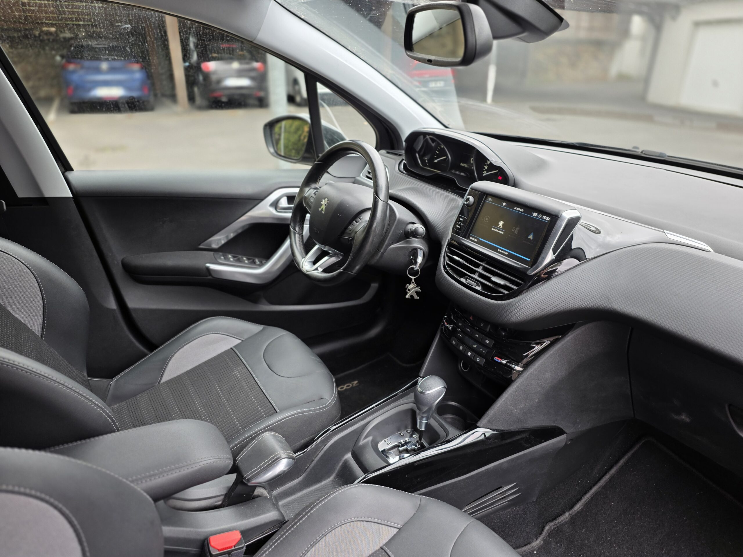 PEUGEOT 2008 – 1.5 BlueHDi 120ch EAT6 Finition ALLURE
