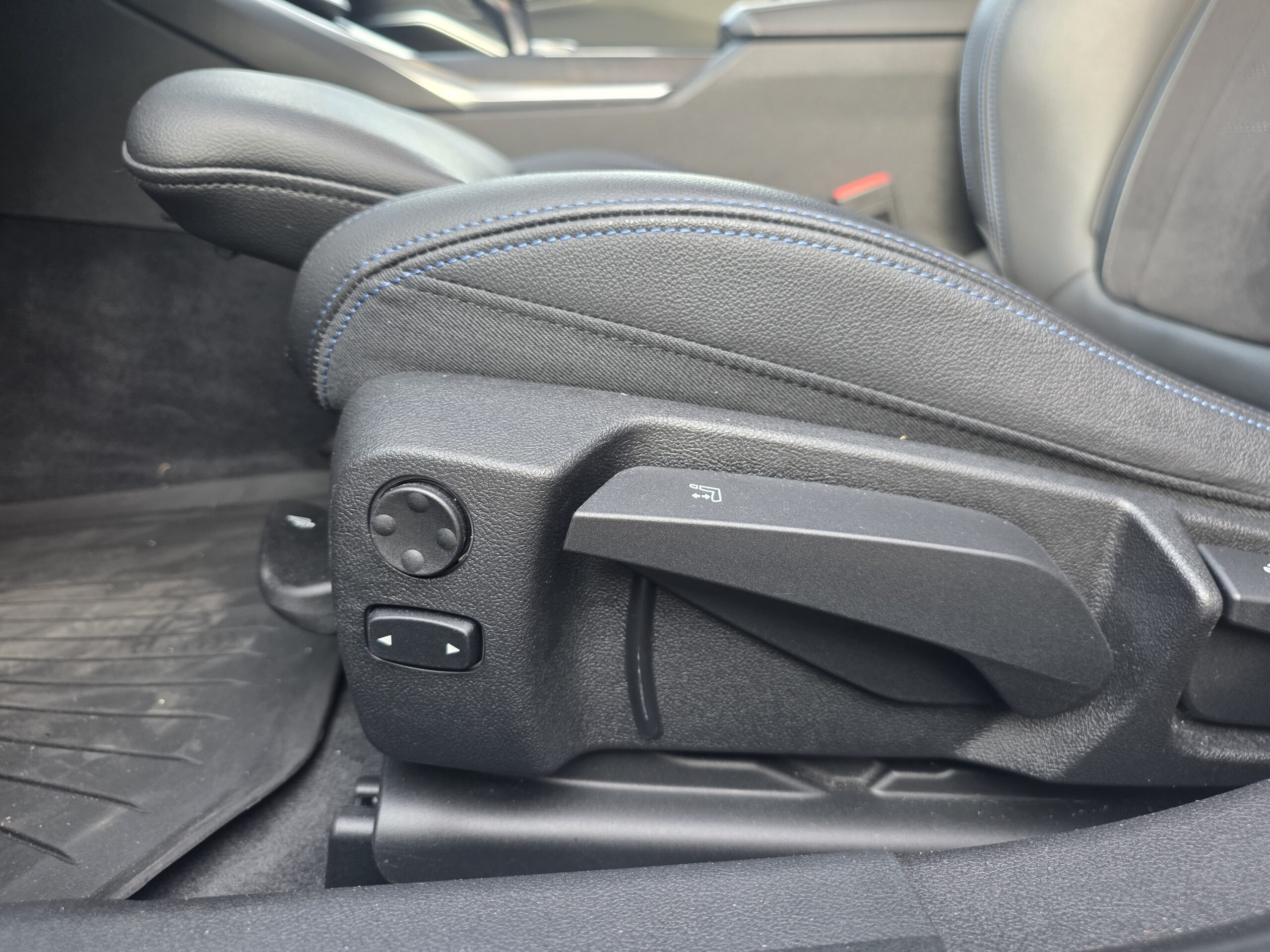 BMW 330e – 2.0 292ch xDrive BVA8 Finition M SPORT