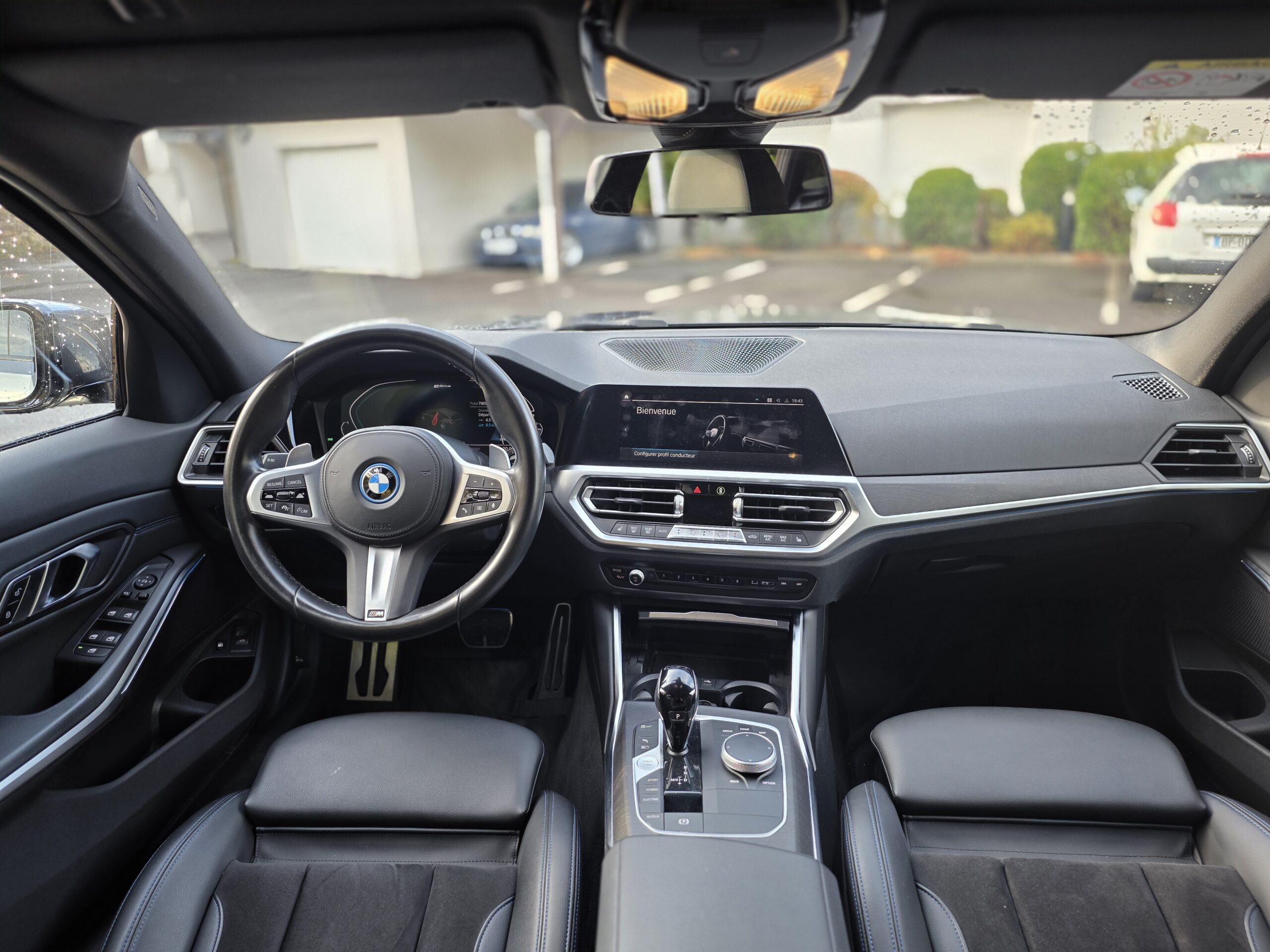 BMW 330e – 2.0 292ch xDrive BVA8 Finition M SPORT