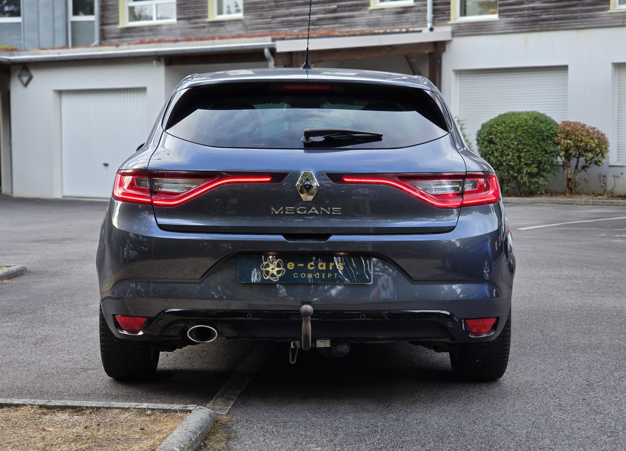 RENAULT MÉGANE IV INTENS – 1.5 BluedCi 110ch Automatique