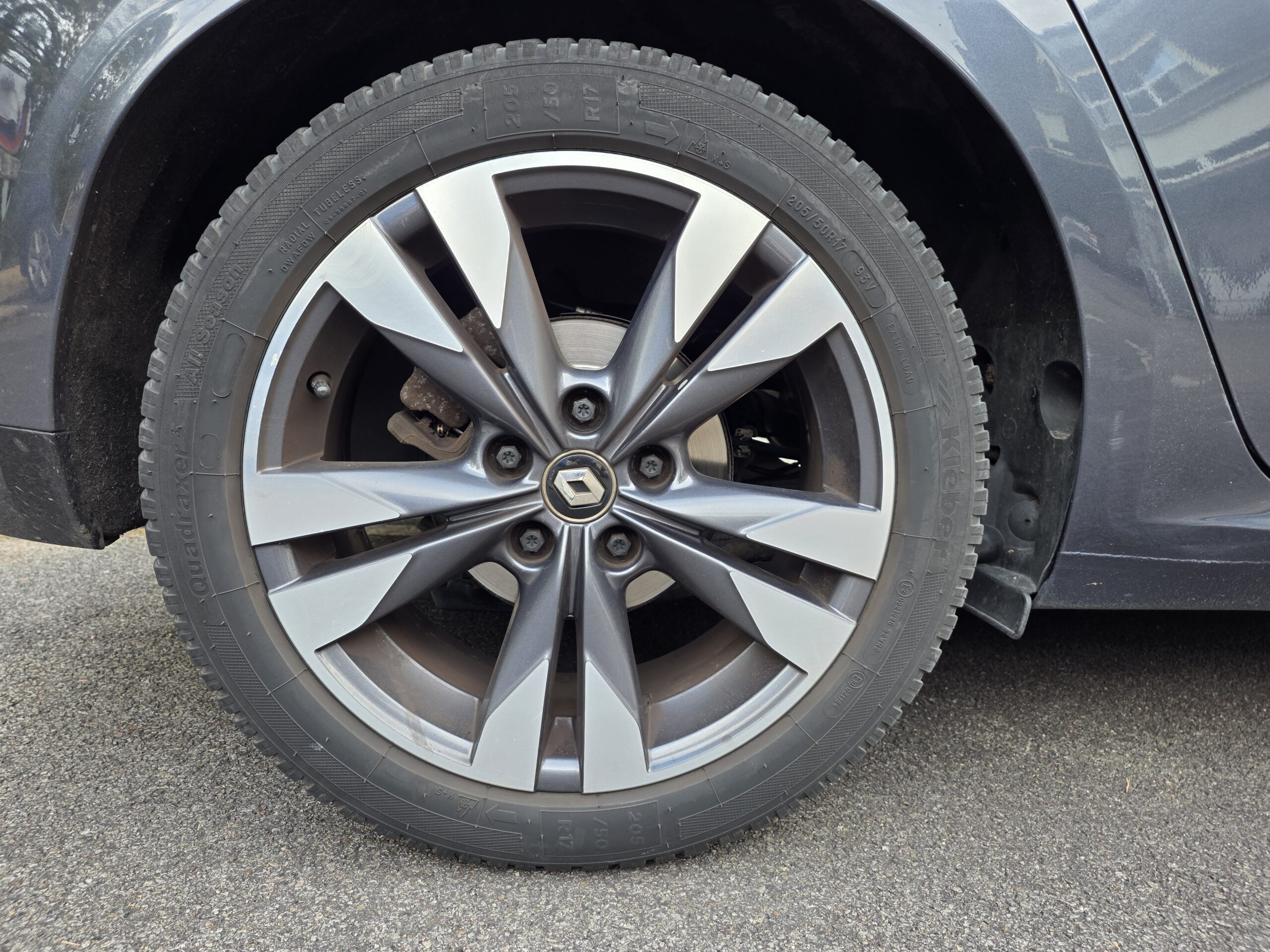 RENAULT MÉGANE IV INTENS – 1.5 BluedCi 110ch Automatique