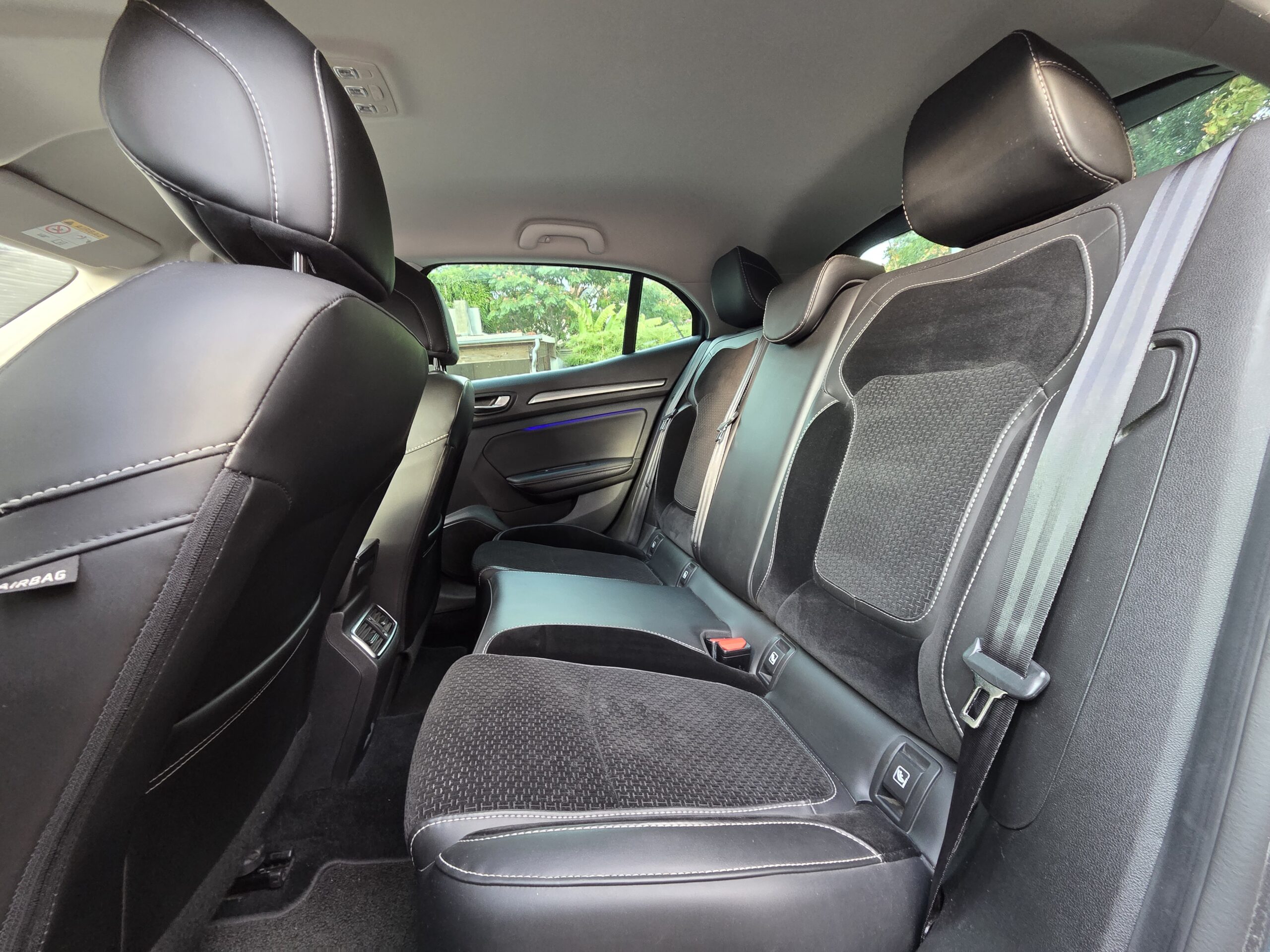 RENAULT MÉGANE IV INTENS – 1.5 BluedCi 110ch Automatique