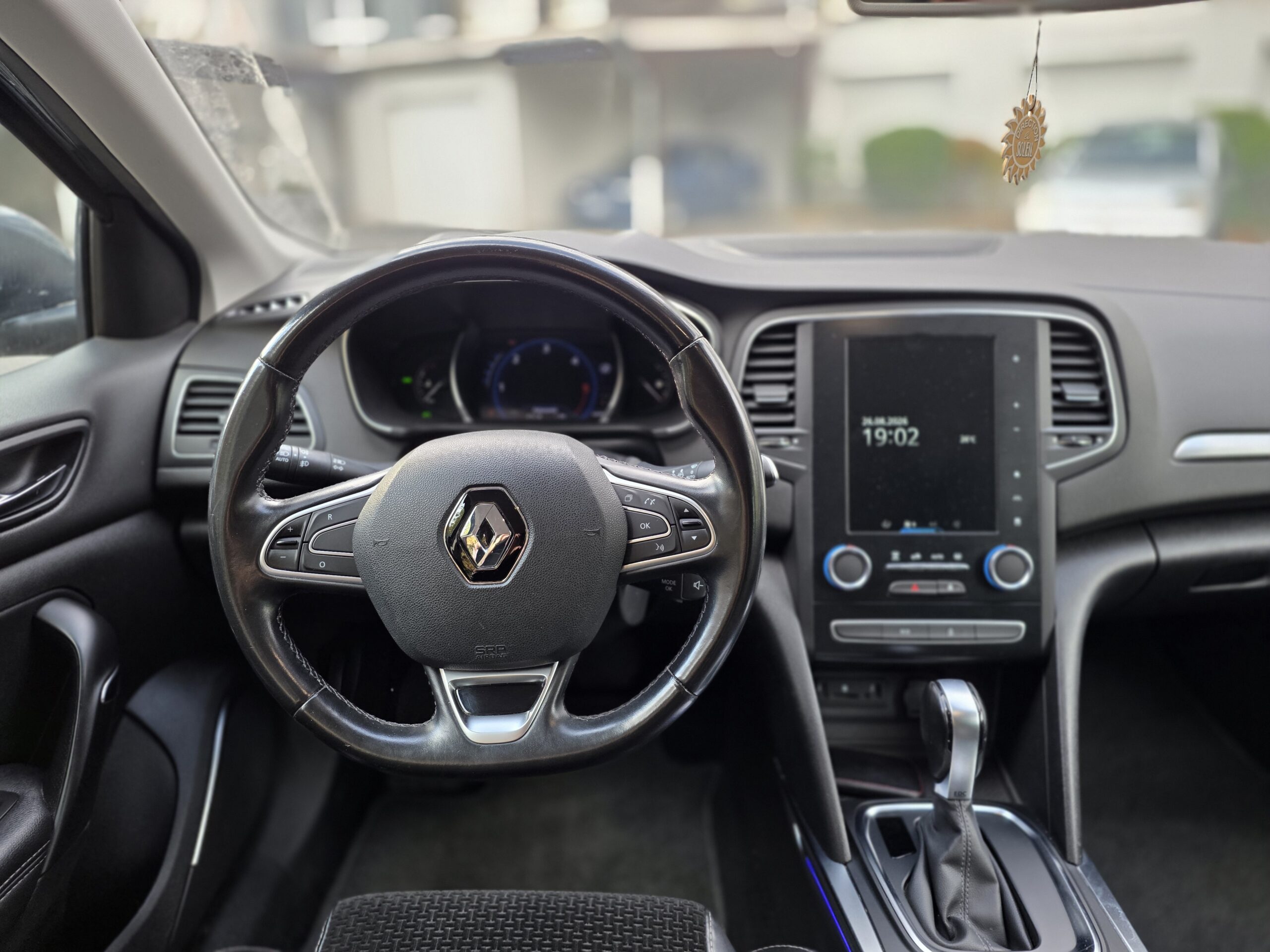 RENAULT MÉGANE IV INTENS – 1.5 BluedCi 110ch Automatique