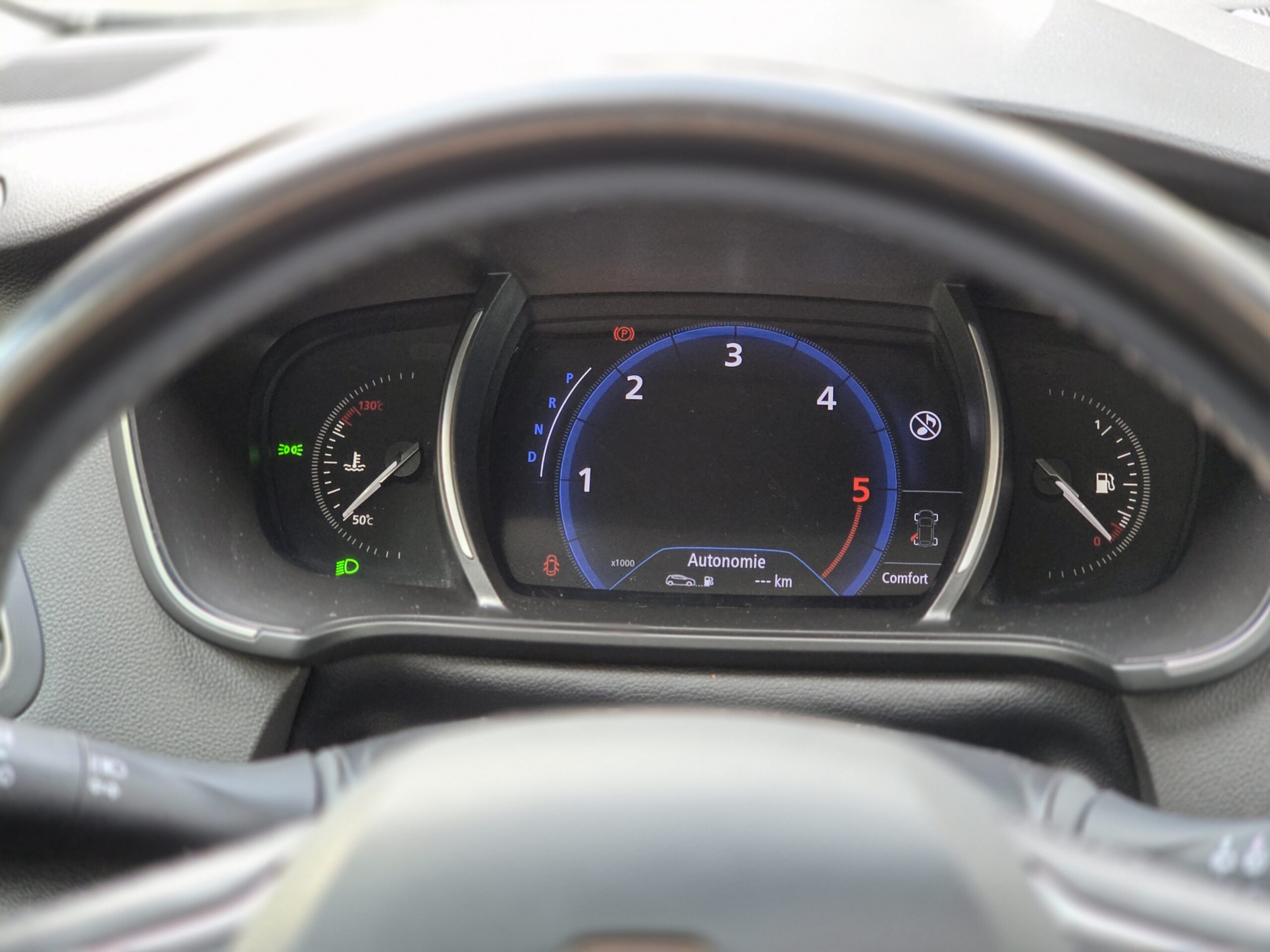 RENAULT MÉGANE IV INTENS – 1.5 BluedCi 110ch Automatique
