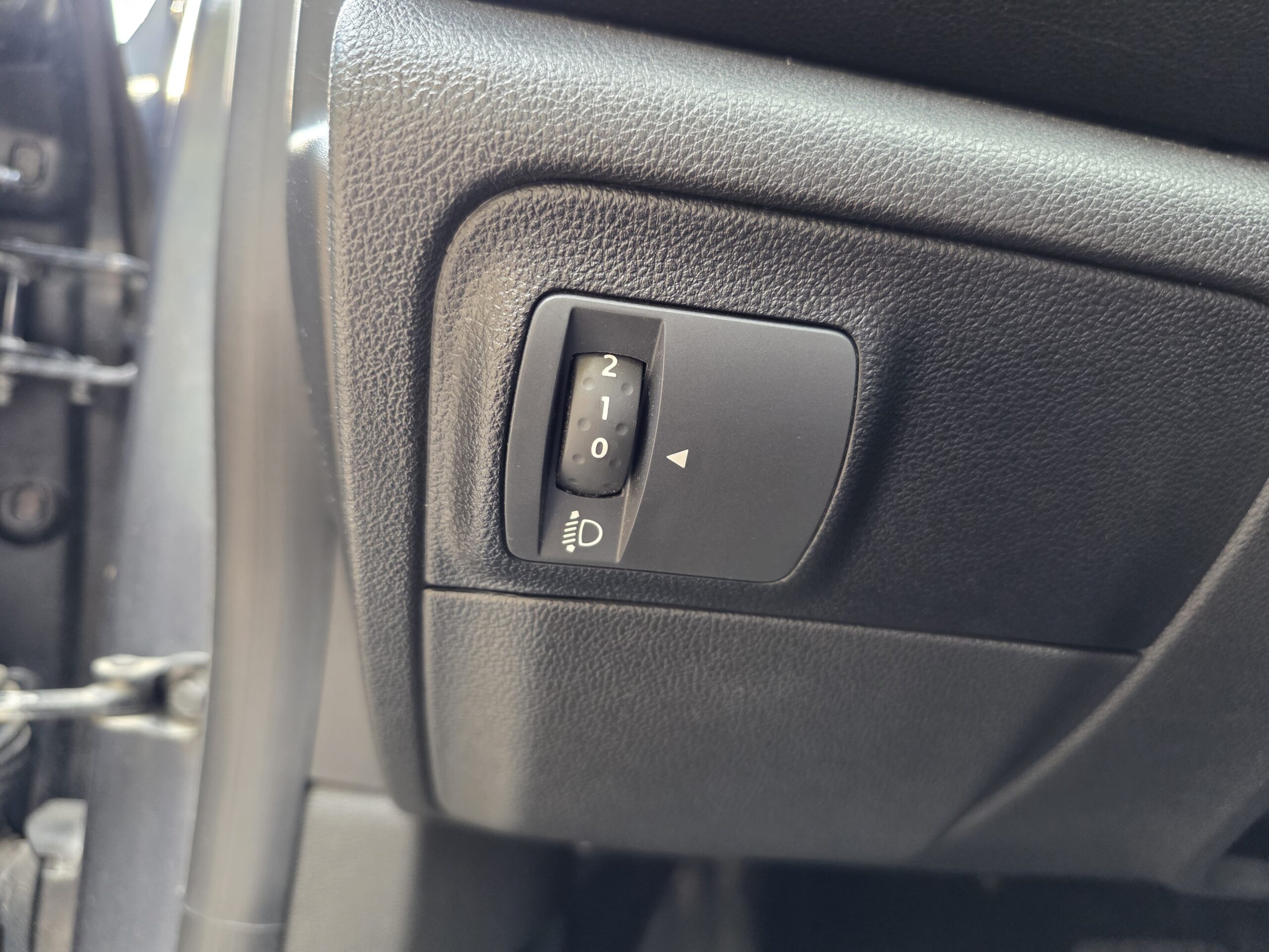 RENAULT MÉGANE IV INTENS – 1.5 BluedCi 110ch Automatique