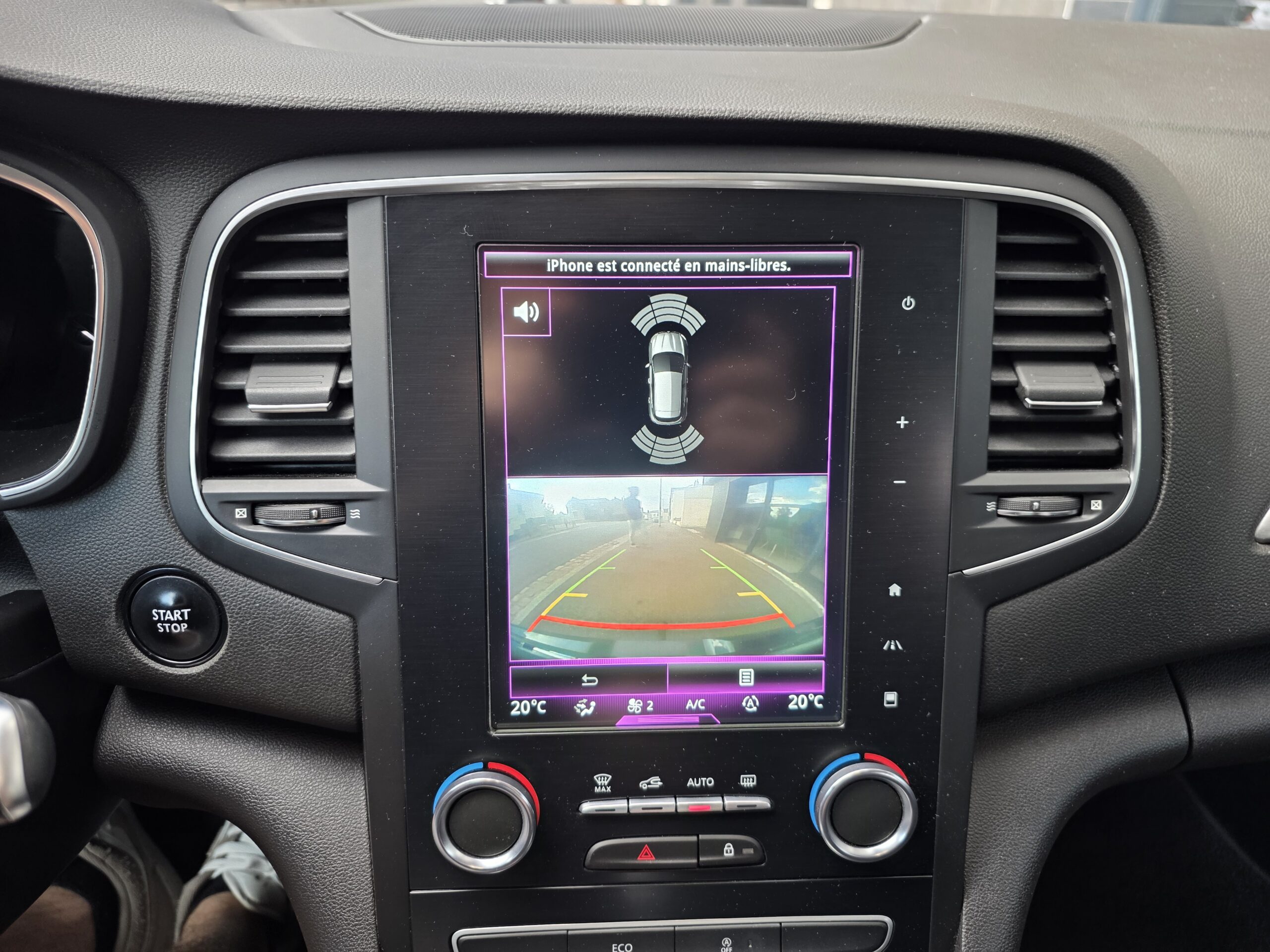RENAULT MÉGANE IV INTENS – 1.5 BluedCi 110ch Automatique