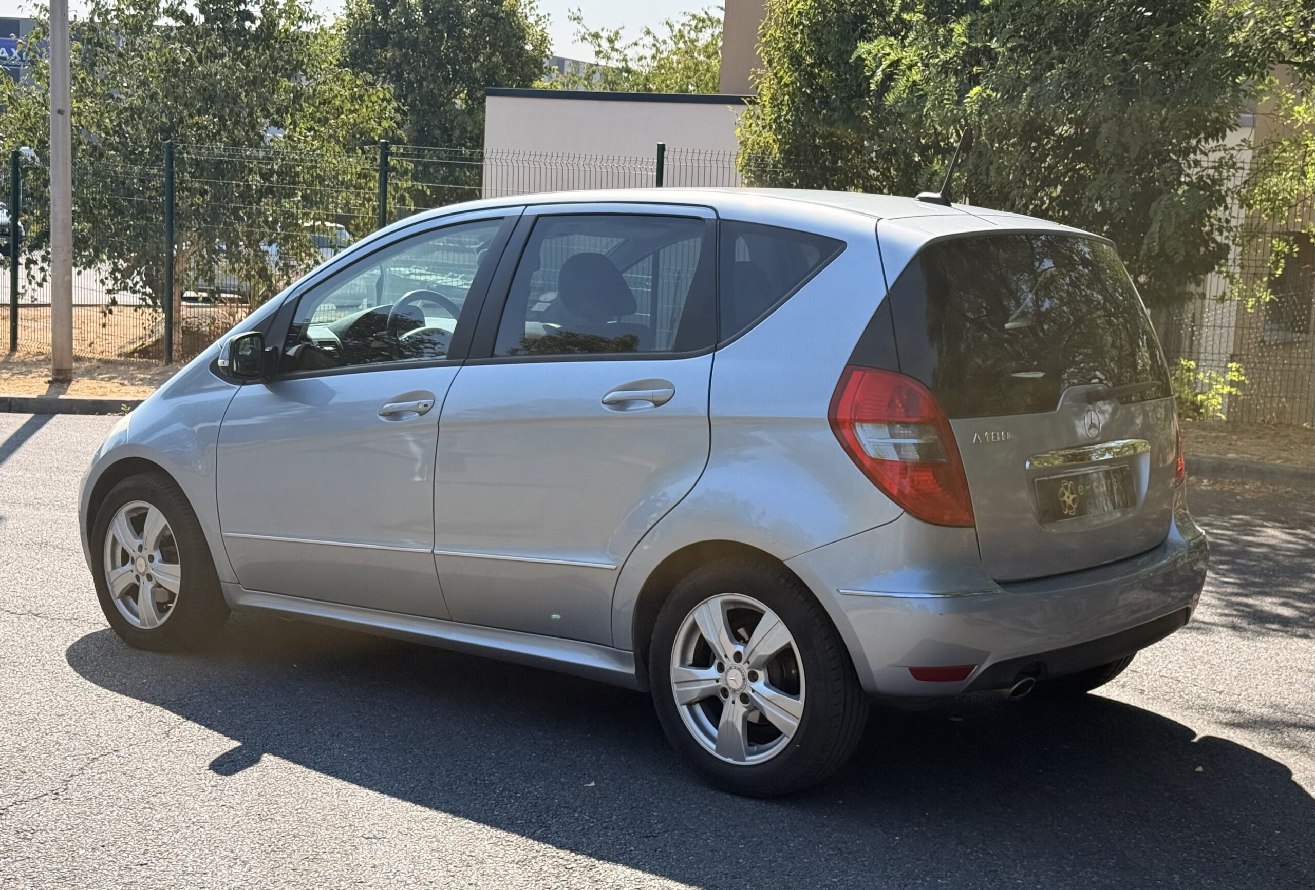 Mercedes-Benz Classe A 170 Élégance 1.7 i 116 ch / Elegance
