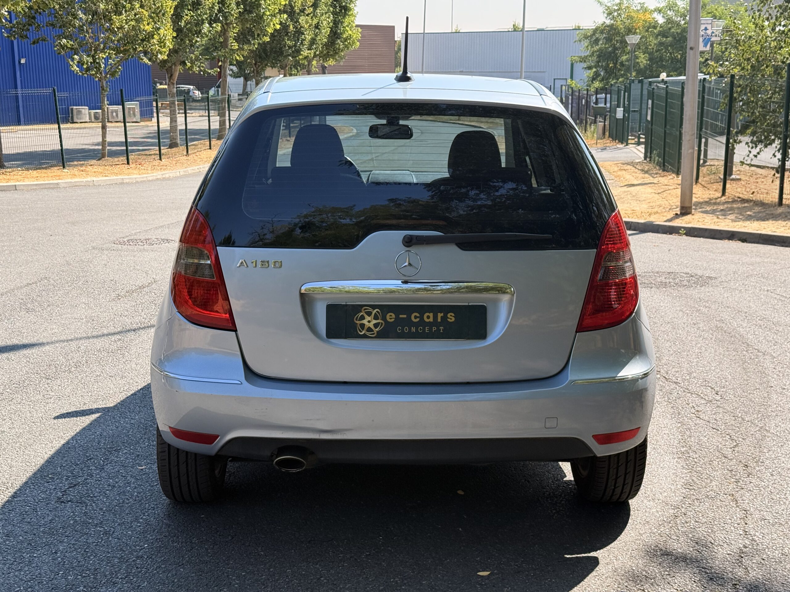 Mercedes-Benz Classe A 170 Élégance 1.7 i 116 ch / Elegance