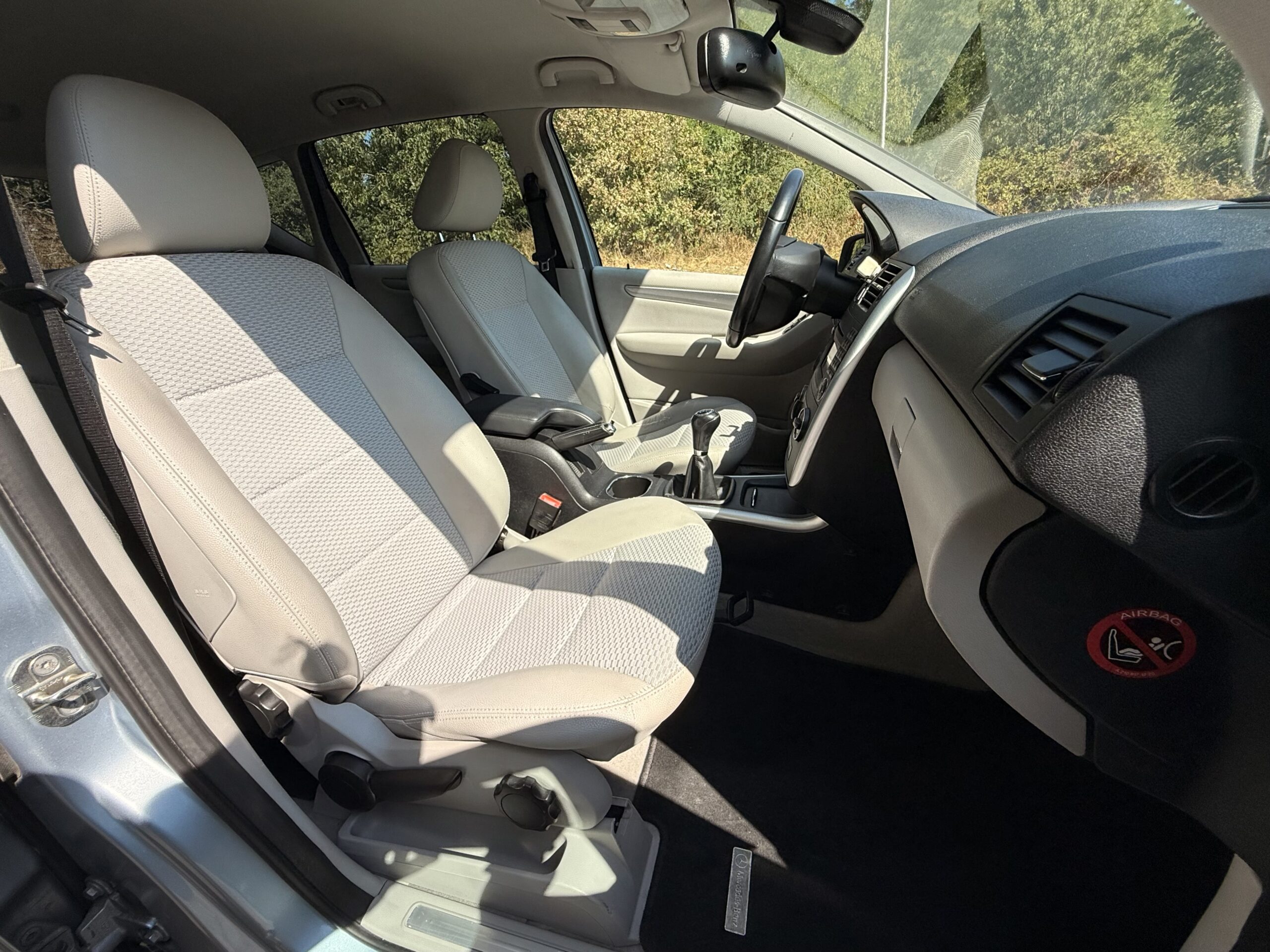 Mercedes-Benz Classe A 170 Élégance 1.7 i 116 ch / Elegance
