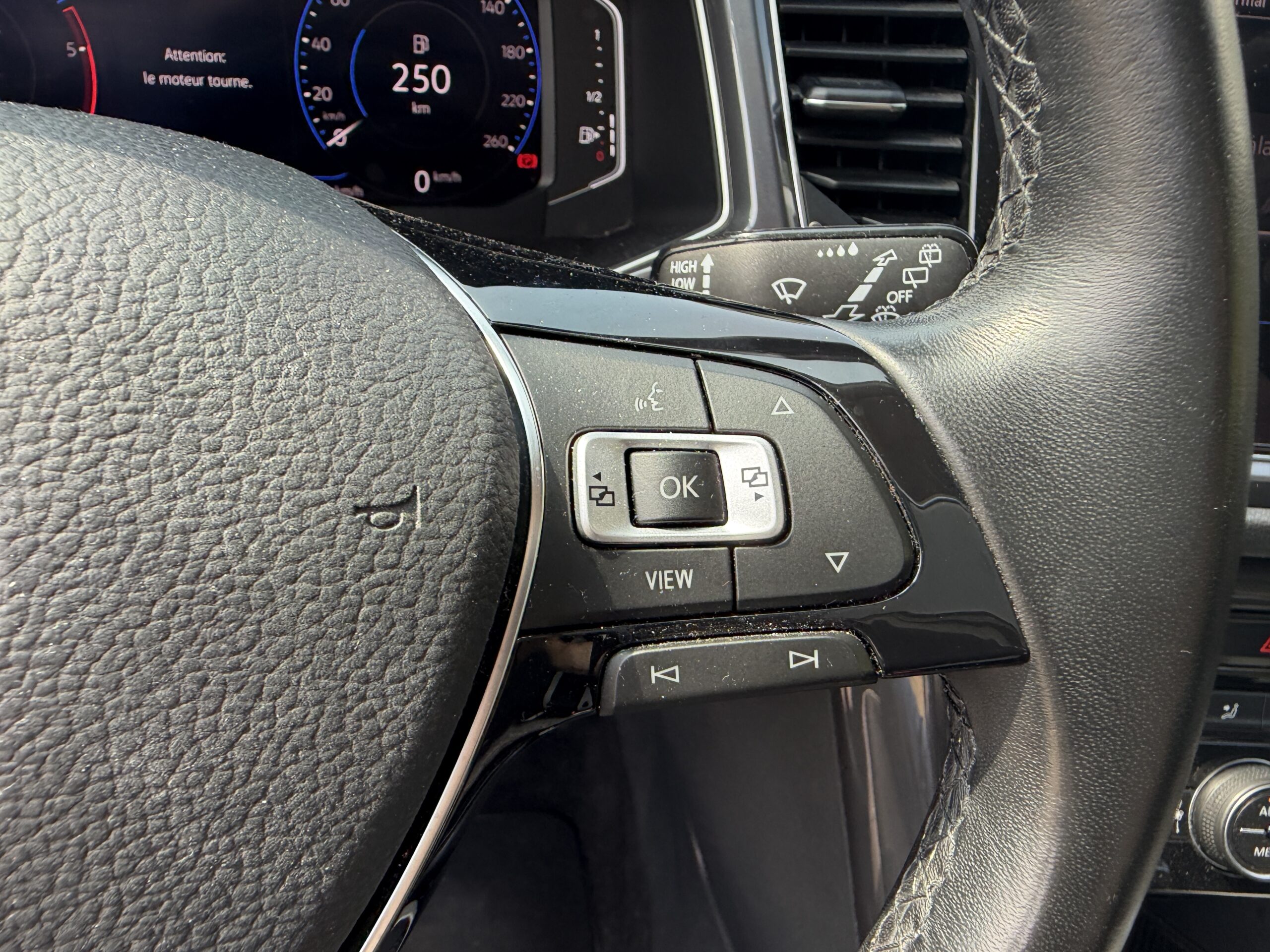 Volkswagen T-Roc Carat 2,0 TDI DSG7 150 cv Boîte auto