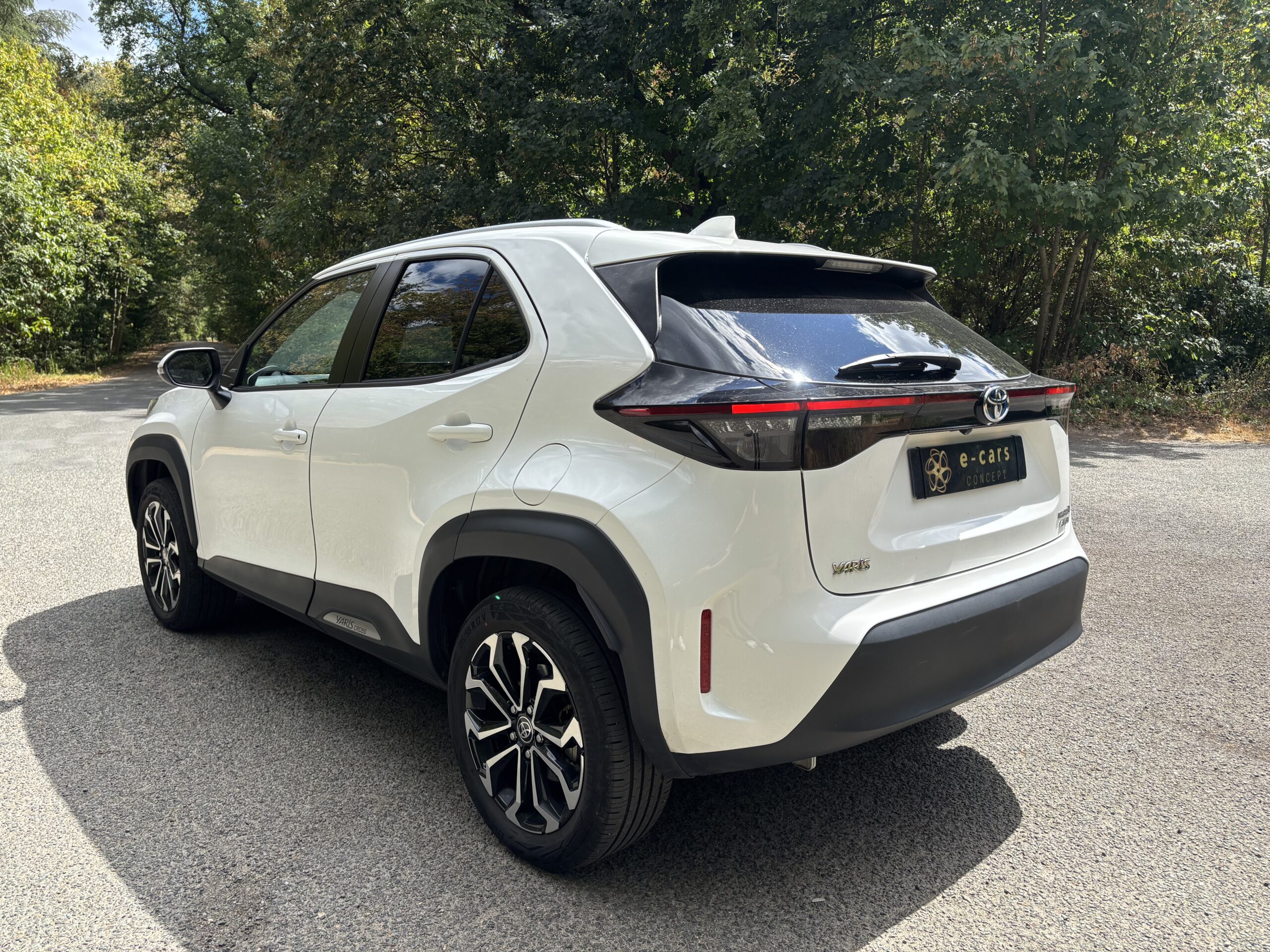 TOYOTA Yaris Cross 1.5 116 Hybrid 4WD DESIGN
