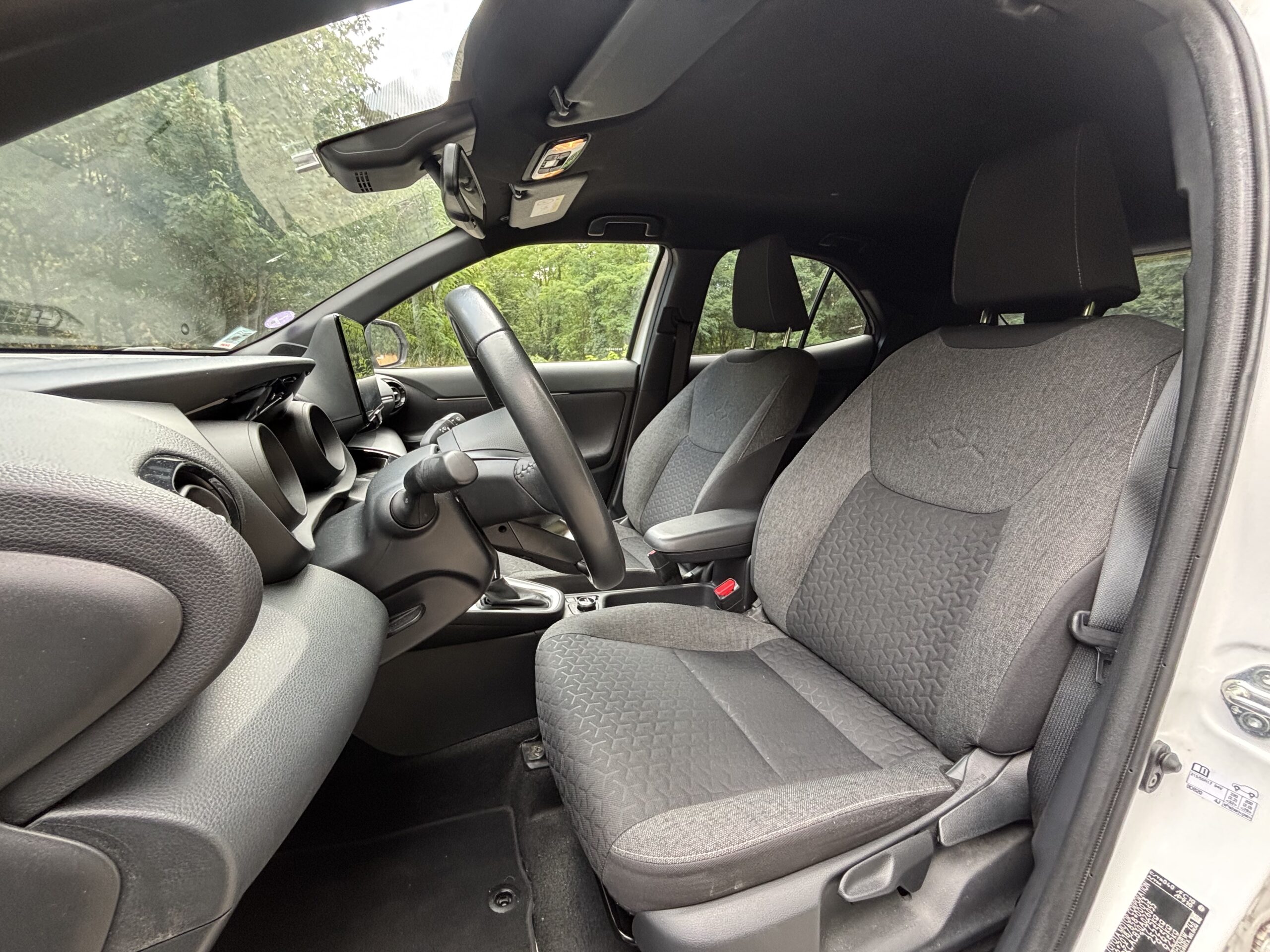 TOYOTA Yaris Cross 1.5 116 Hybrid 4WD DESIGN