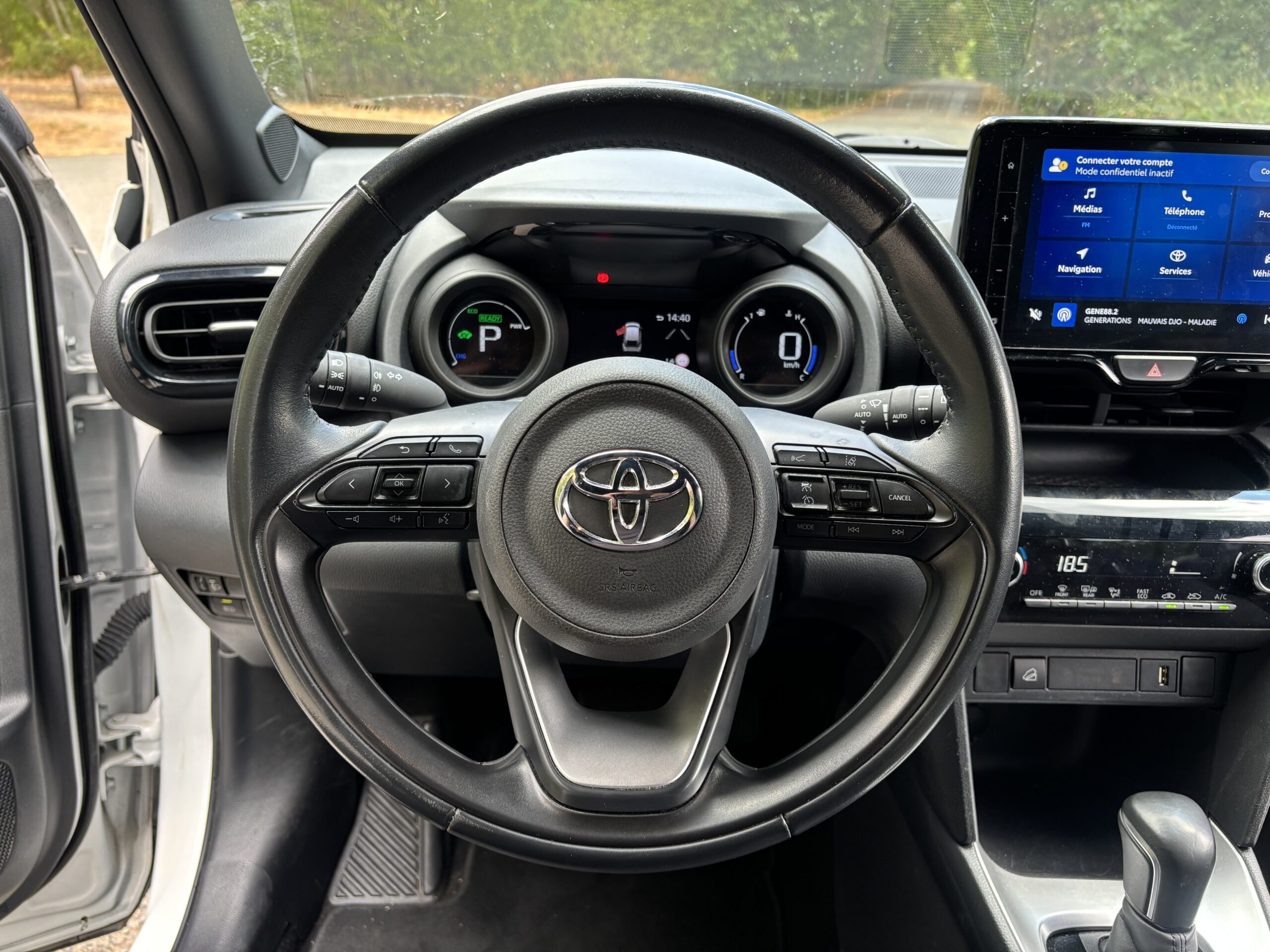 TOYOTA Yaris Cross 1.5 116 Hybrid 4WD DESIGN