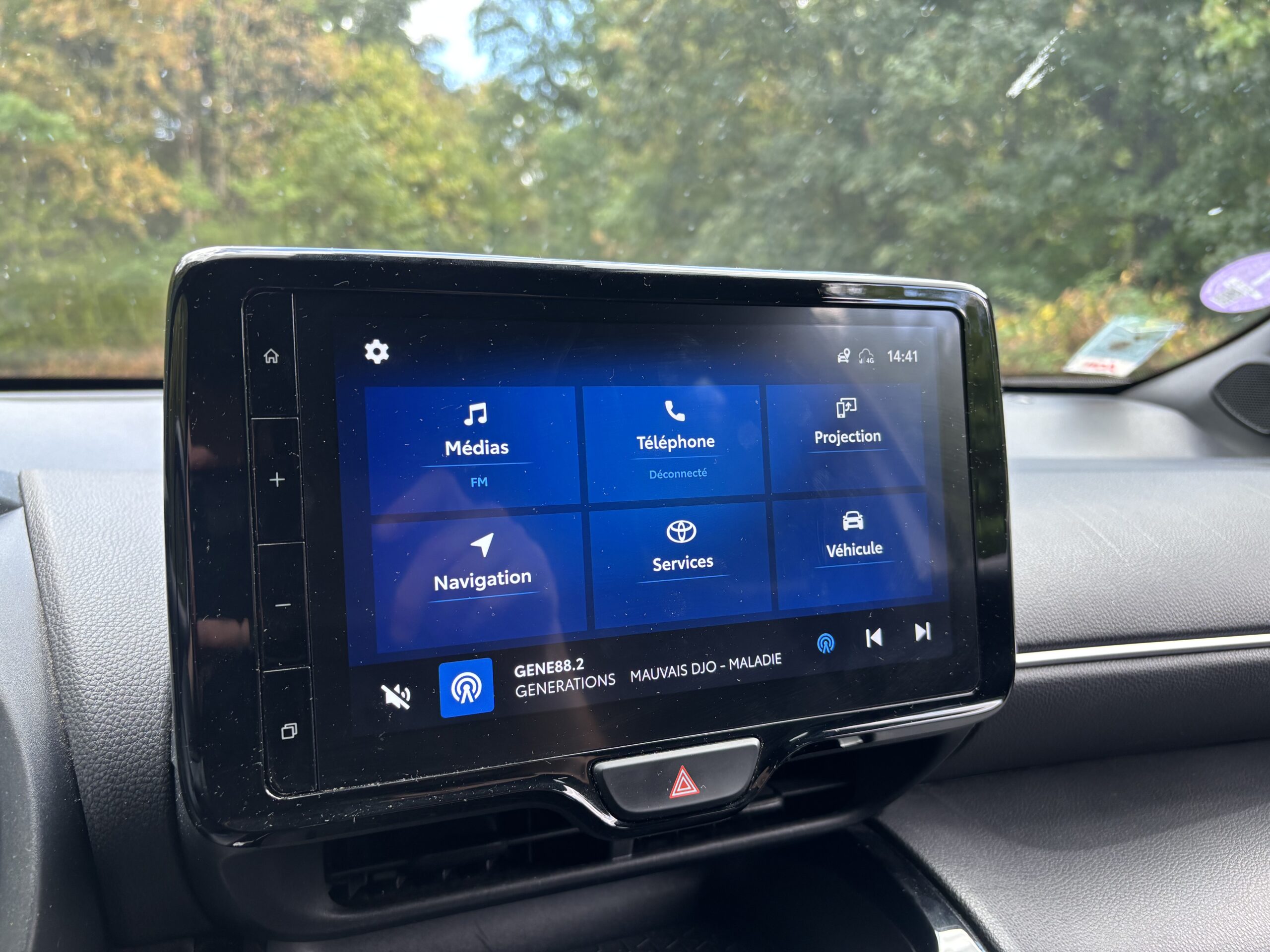 TOYOTA Yaris Cross 1.5 116 Hybrid 4WD DESIGN