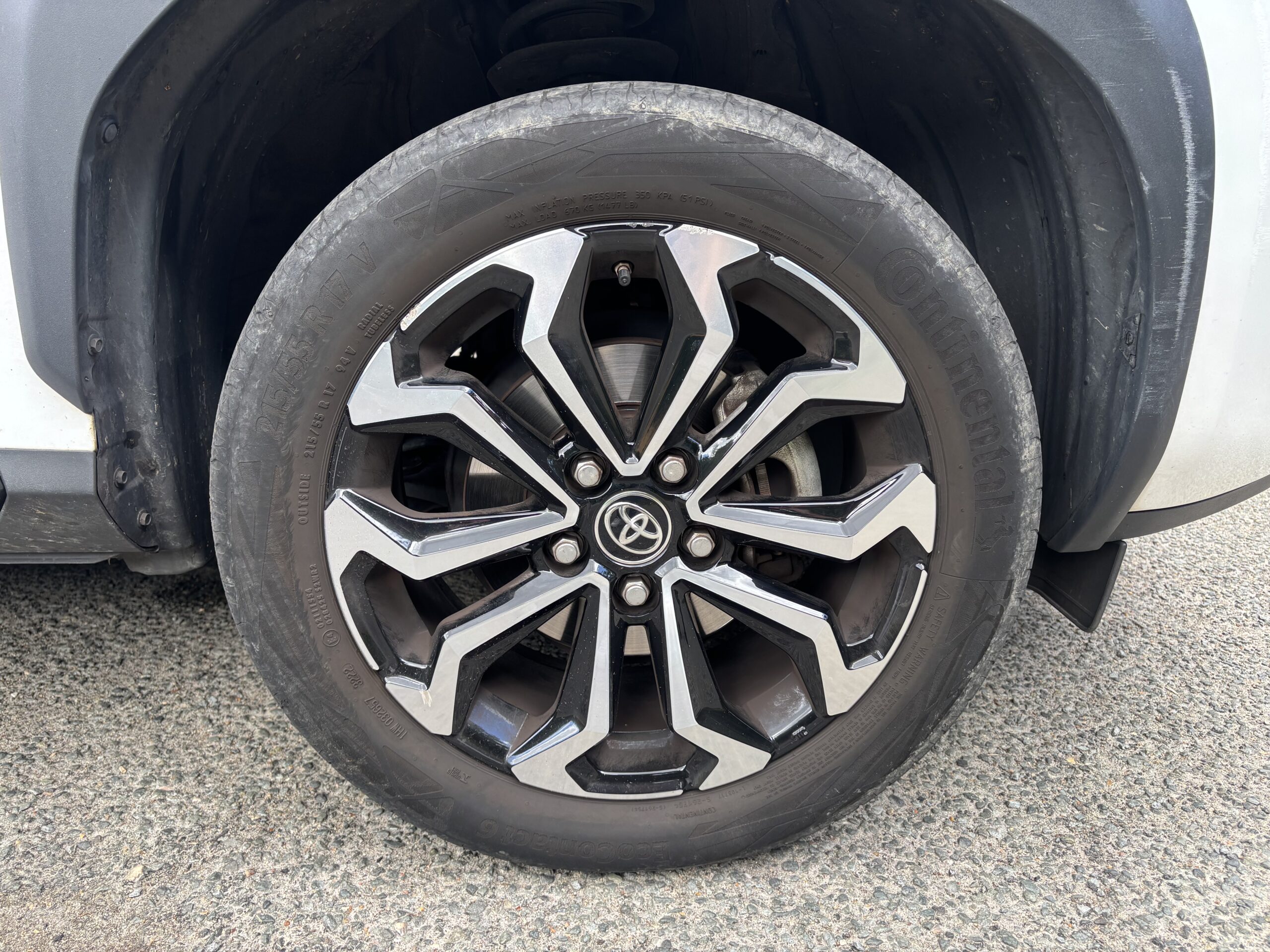 TOYOTA Yaris Cross 1.5 116 Hybrid 4WD DESIGN