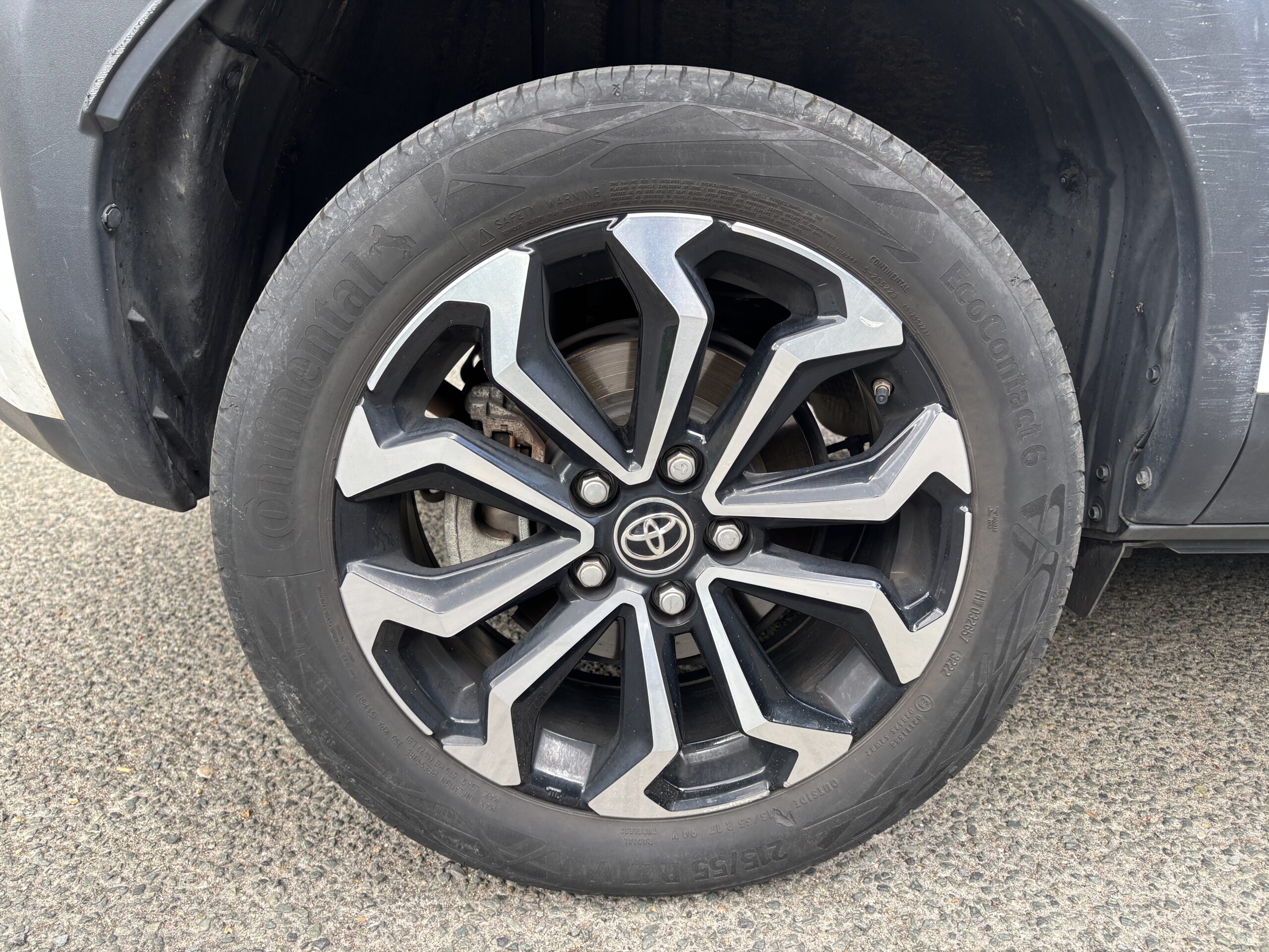TOYOTA Yaris Cross 1.5 116 Hybrid 4WD DESIGN