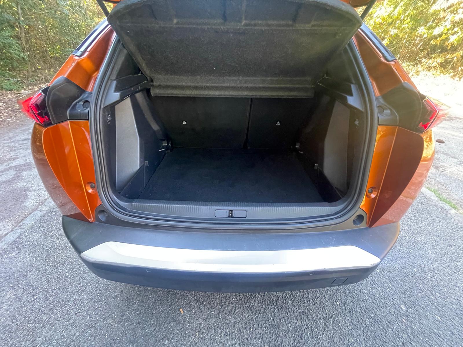 Peugeot 2008 12v 100 allure