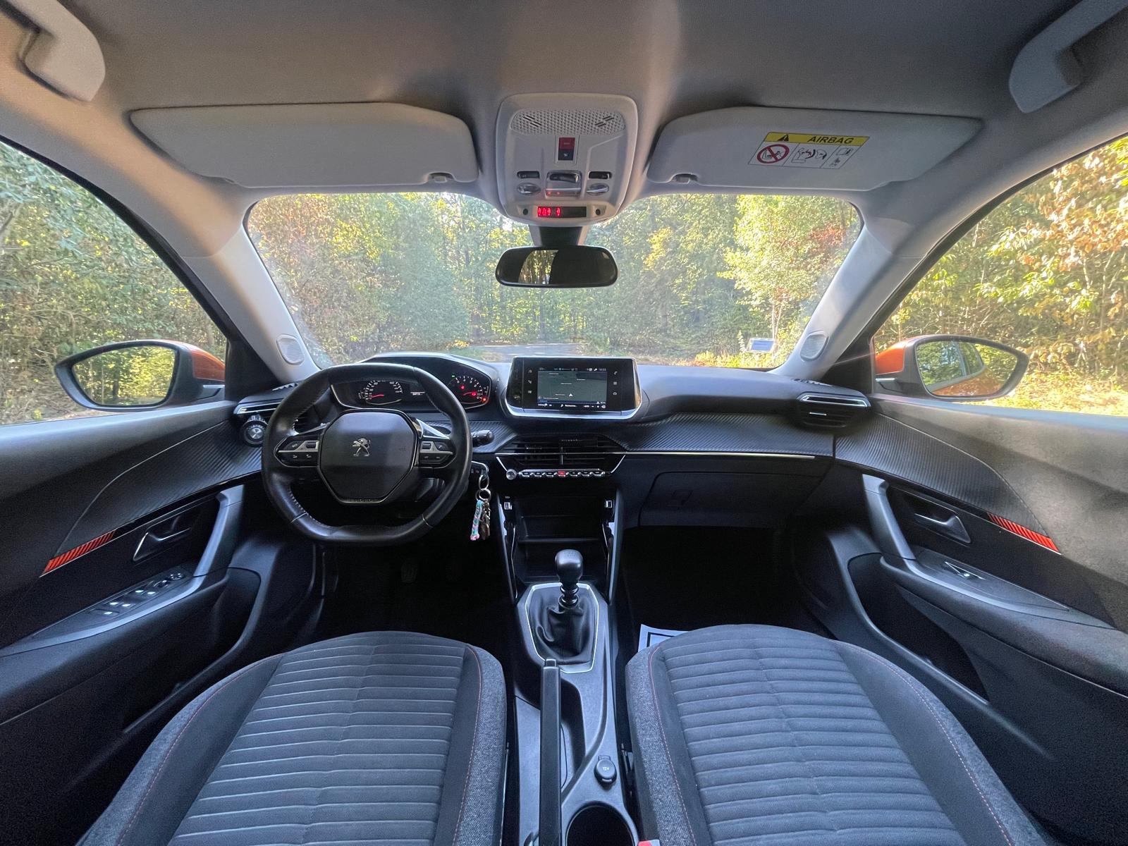 Peugeot 2008 12v 100 allure