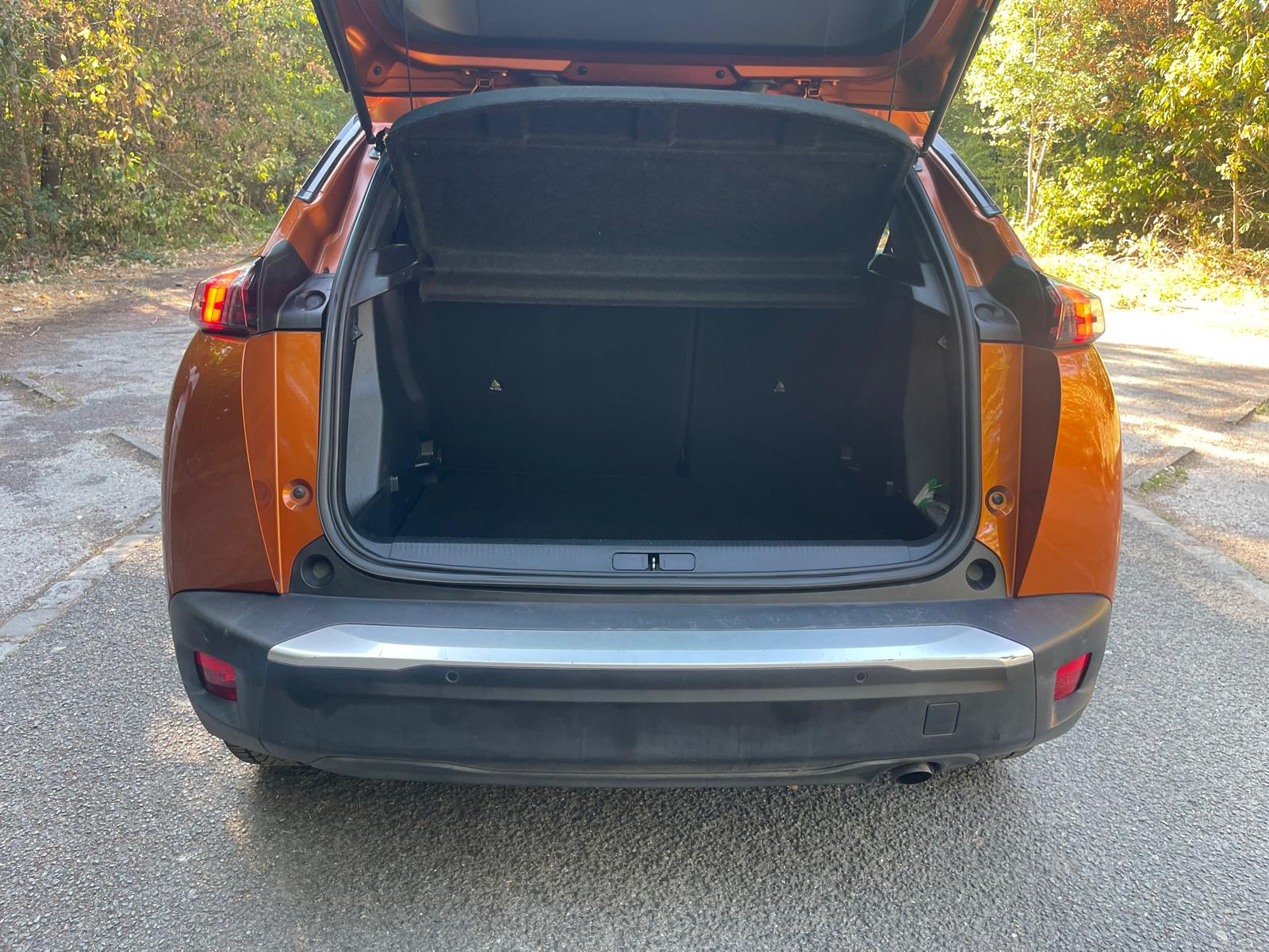 Peugeot 2008 12v 100 allure
