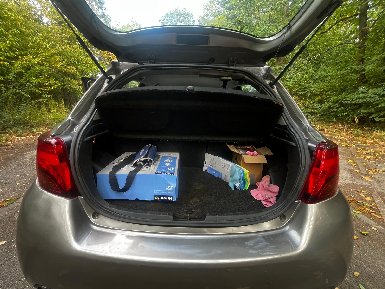 TOYOTA YARIS 2015