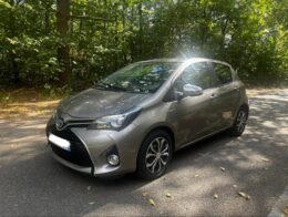TOYOTA YARIS 2015