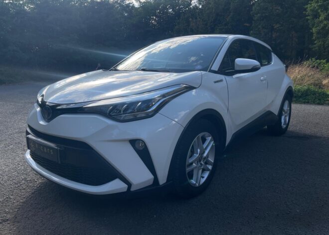 TOYOTA C-HR 2.0 Hybrid CVT 153 DYNAMIC
