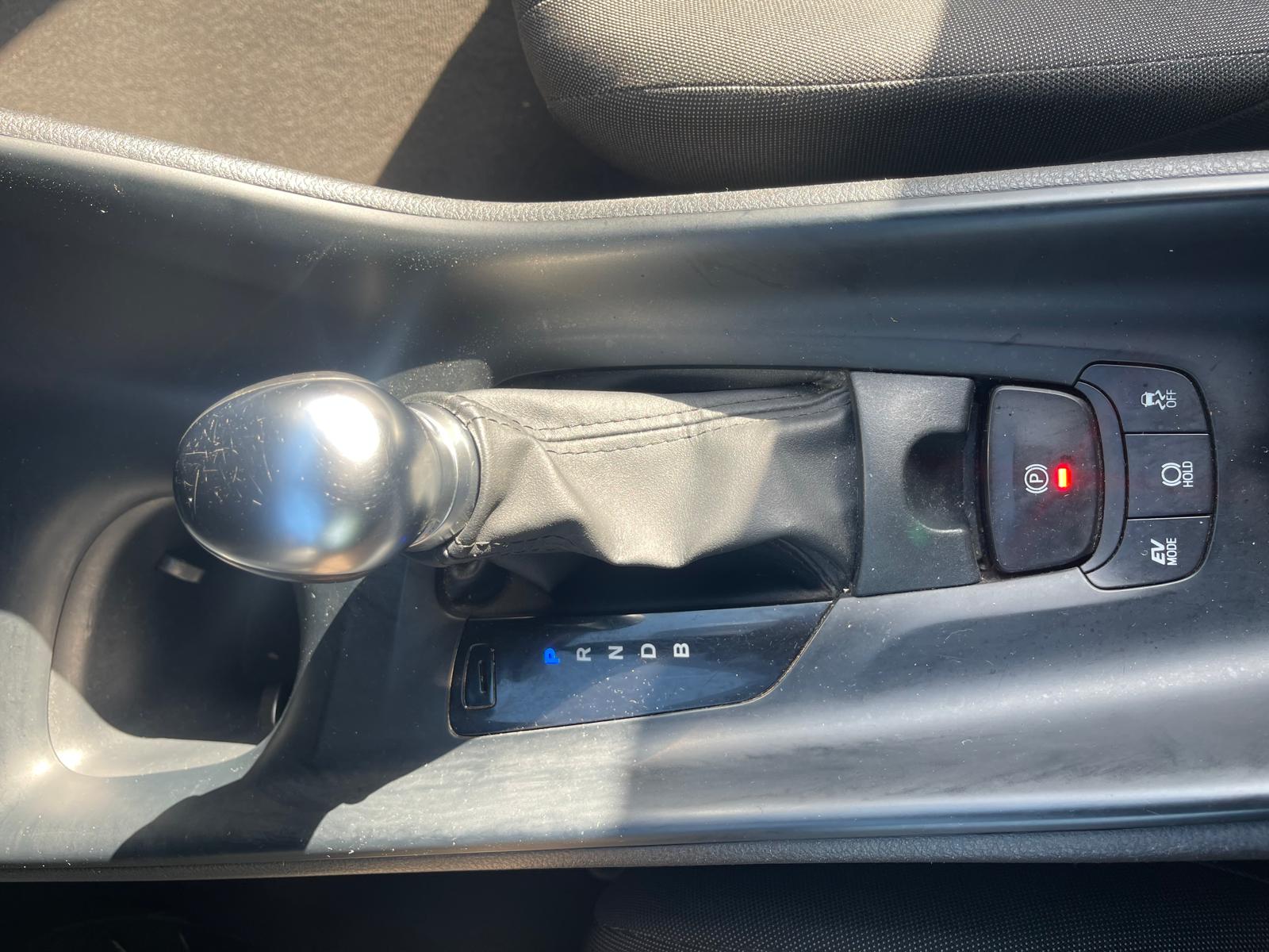 TOYOTA C-HR 2.0 Hybrid CVT 153 DYNAMIC