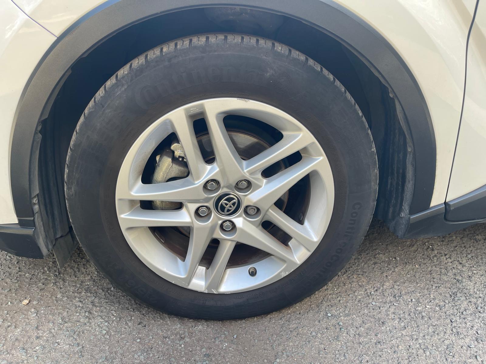 TOYOTA C-HR 2.0 Hybrid CVT 153 DYNAMIC