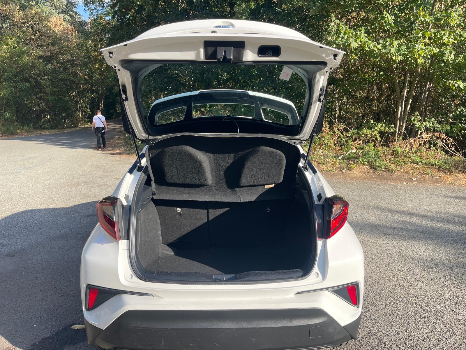 TOYOTA C-HR 2.0 Hybrid CVT 153 DYNAMIC