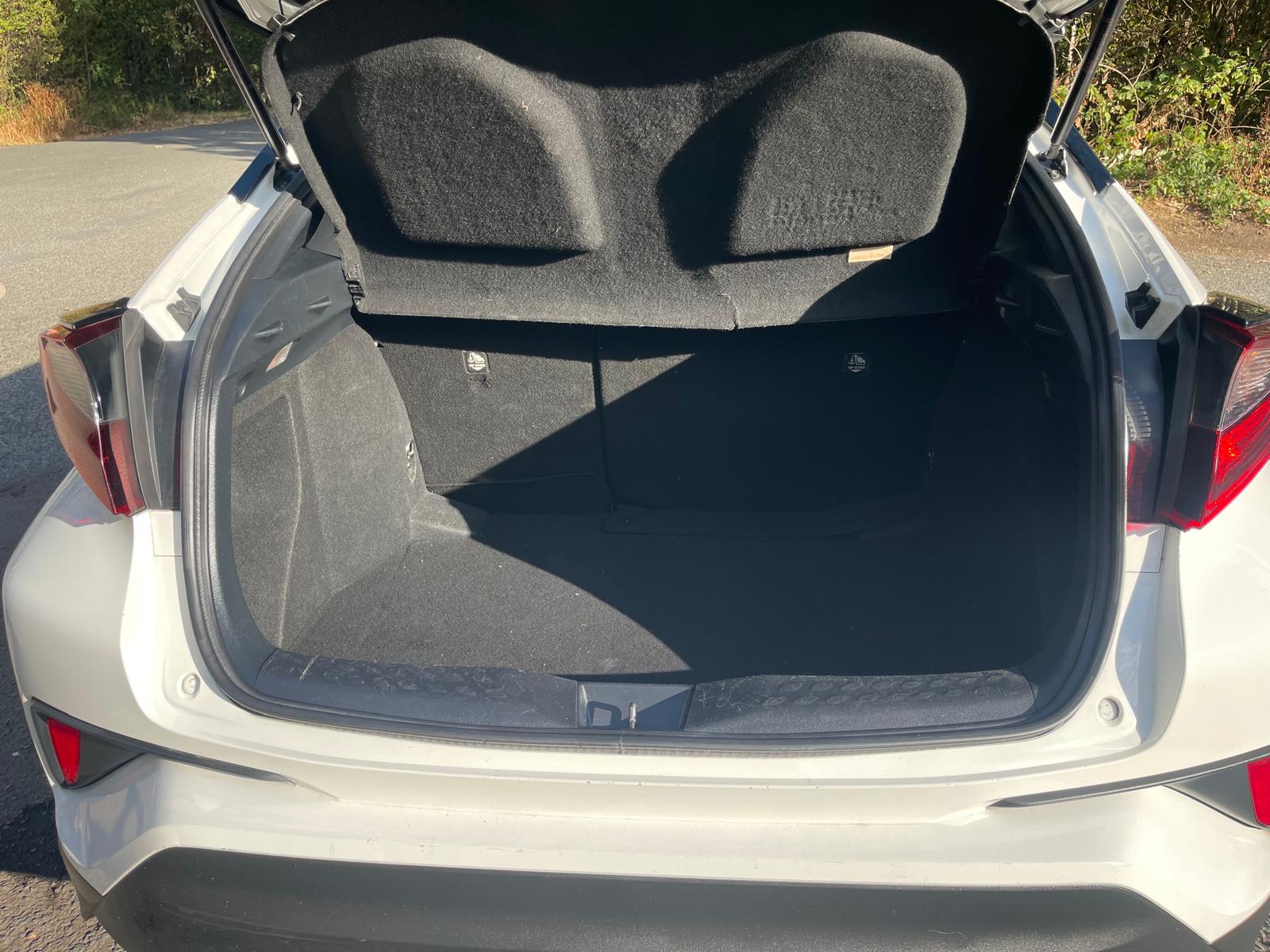 TOYOTA C-HR 2.0 Hybrid CVT 153 DYNAMIC
