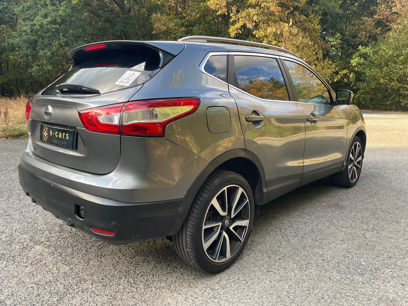 NISSAN Qashqai 1.2 Xtronic CVT 115 TEKNA