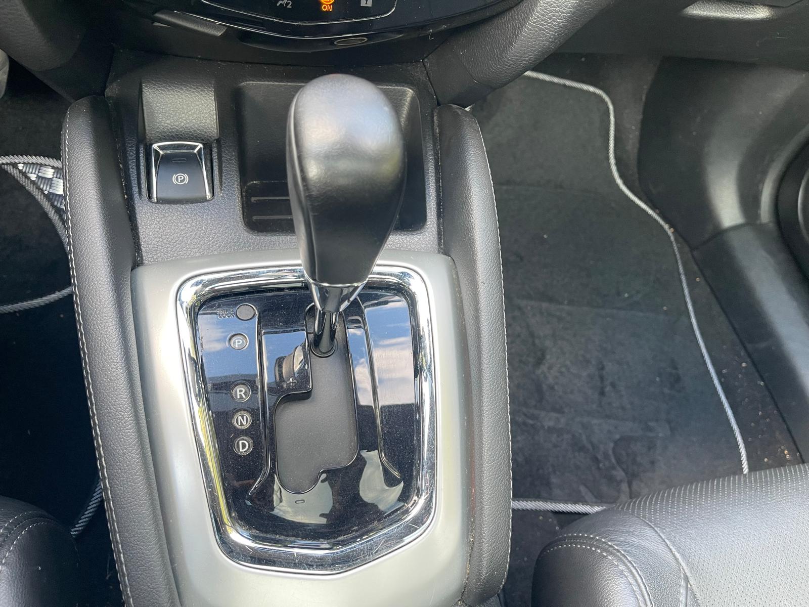 NISSAN Qashqai 1.2 Xtronic CVT 115 TEKNA
