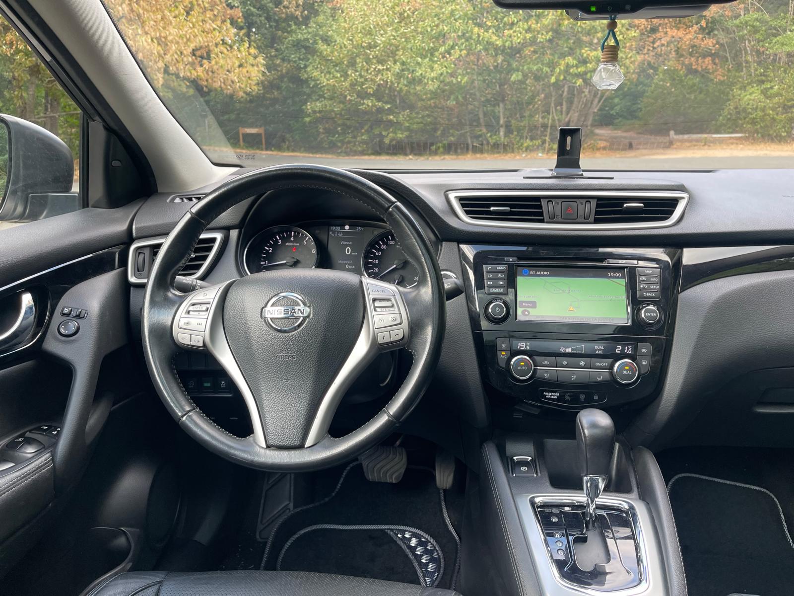 NISSAN Qashqai 1.2 Xtronic CVT 115 TEKNA