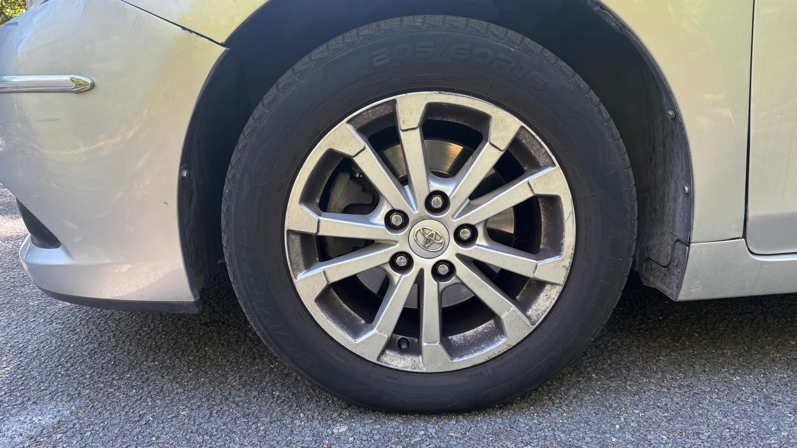 TOYOTA Verso 2.0 126 ACTIVE