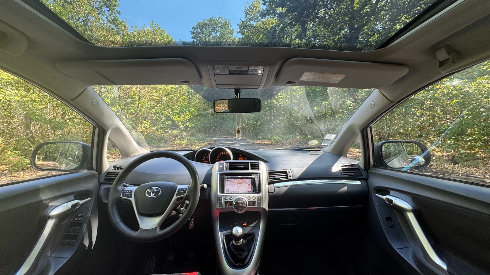 TOYOTA Verso 2.0 126 ACTIVE