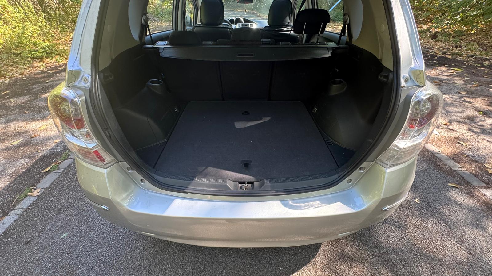 TOYOTA Verso 2.0 126 ACTIVE