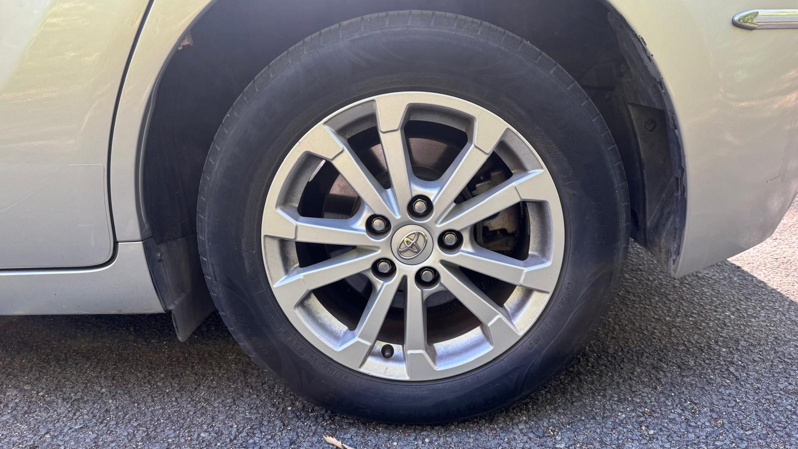 TOYOTA Verso 2.0 126 ACTIVE