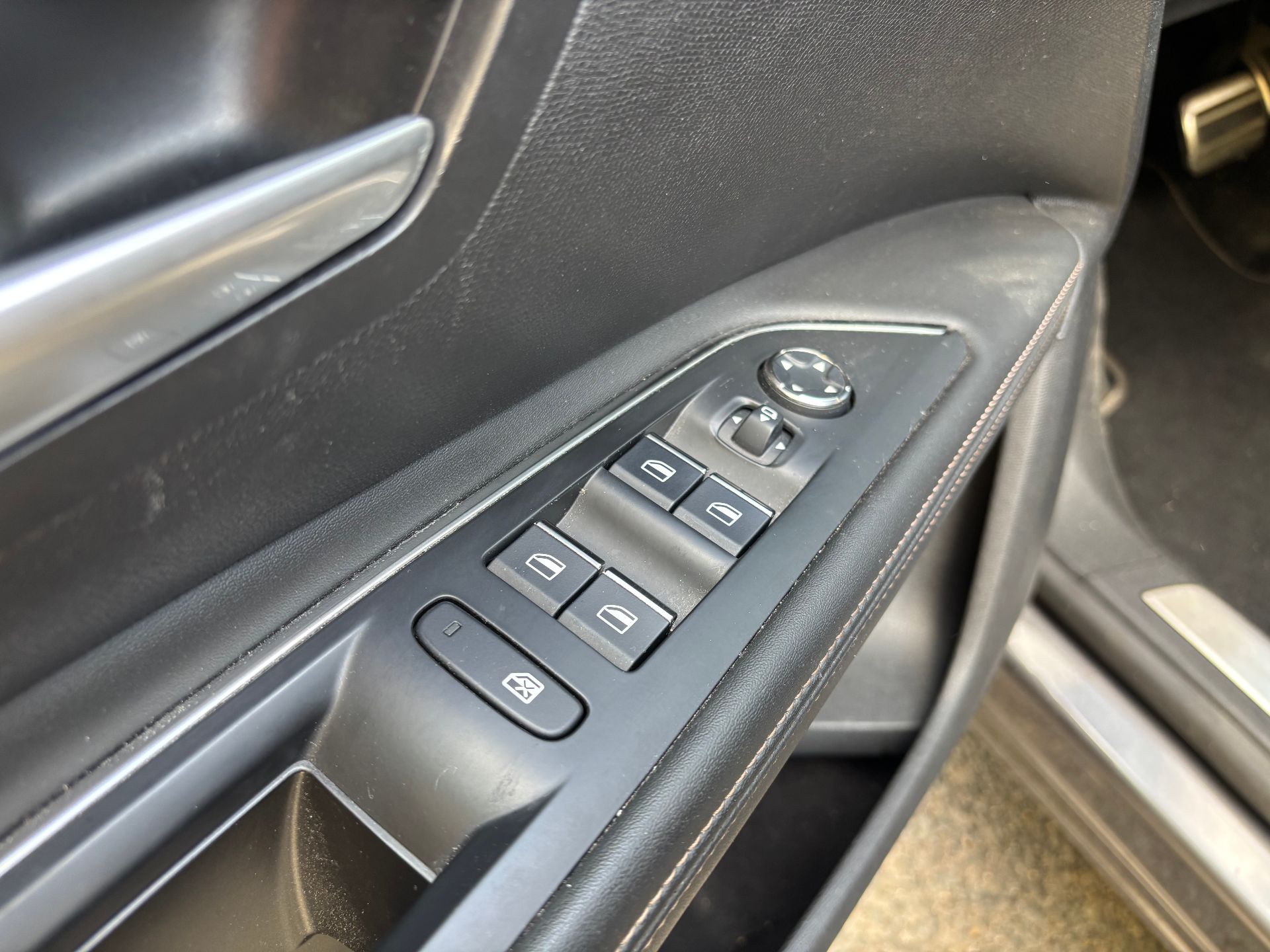 Peugeot 5008 1.6 180ch GT