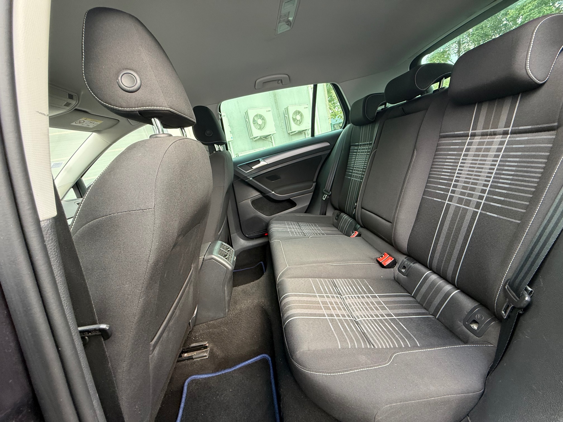 Volkswagen Golf 1.6 TDI 110ch BlueMotion Technology FAP 5.0cv 110ch Lounge