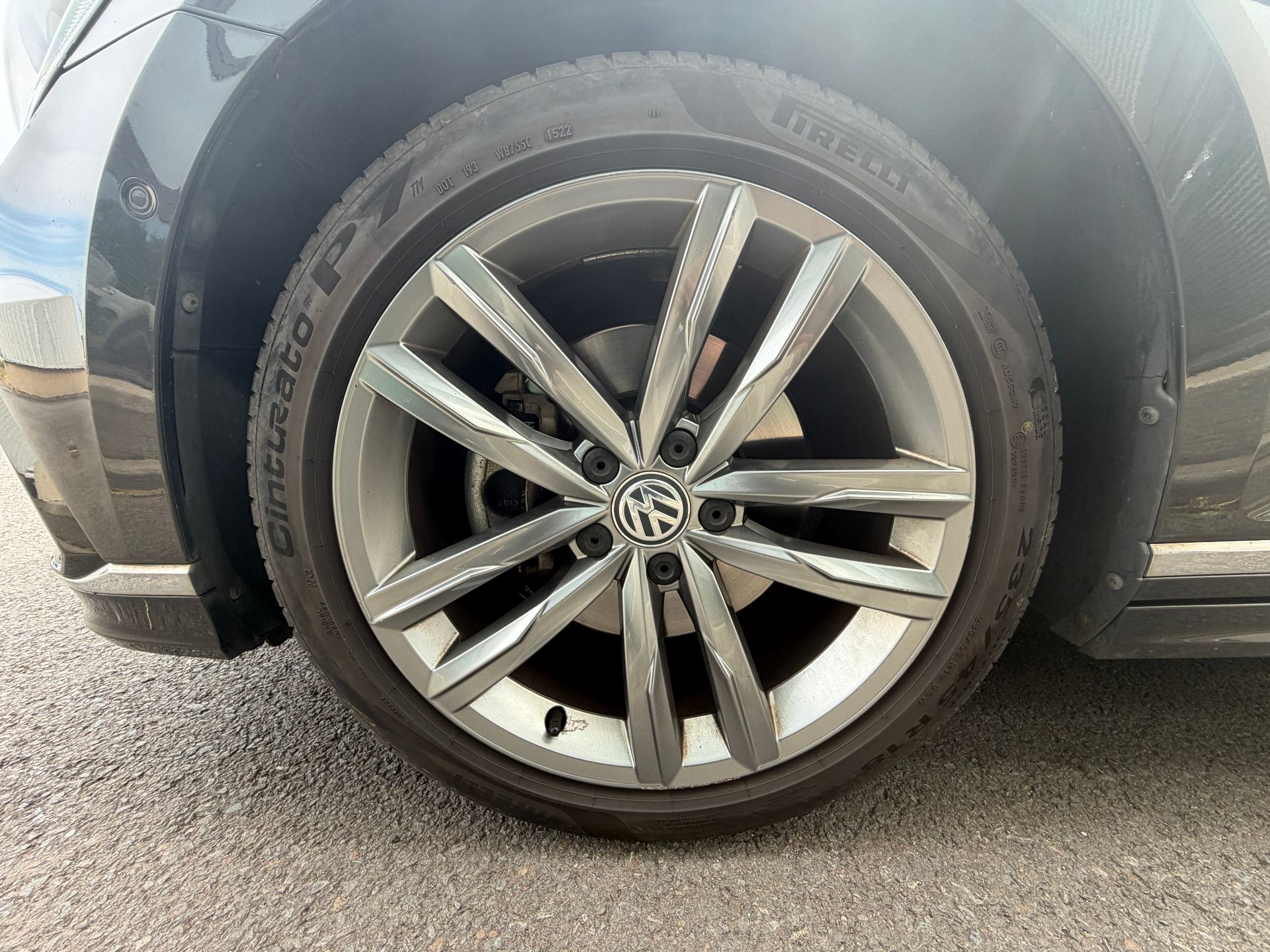 Volkswagen Passat 150 Ch « R-Line » – 16480€